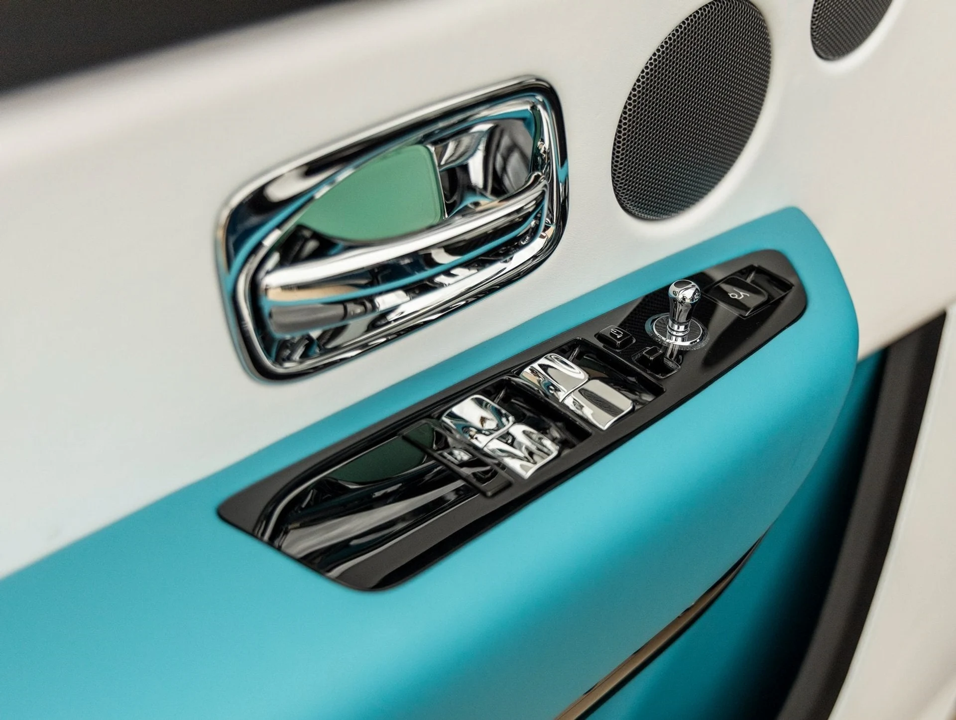 mph020_2804977348_21_4d9ff92f7e