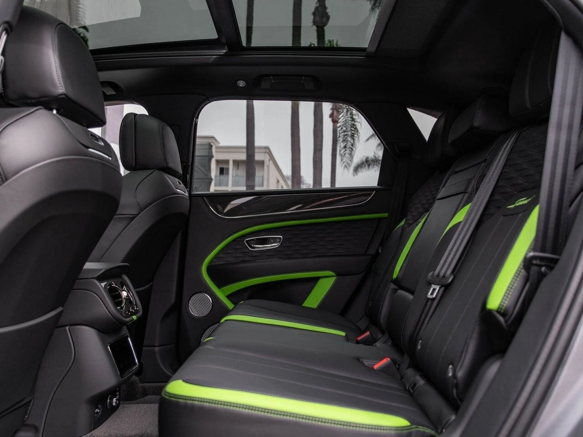 mph020_2806862183_9d8fc8751180dfd6af7de804921b54c8x_843a78743b