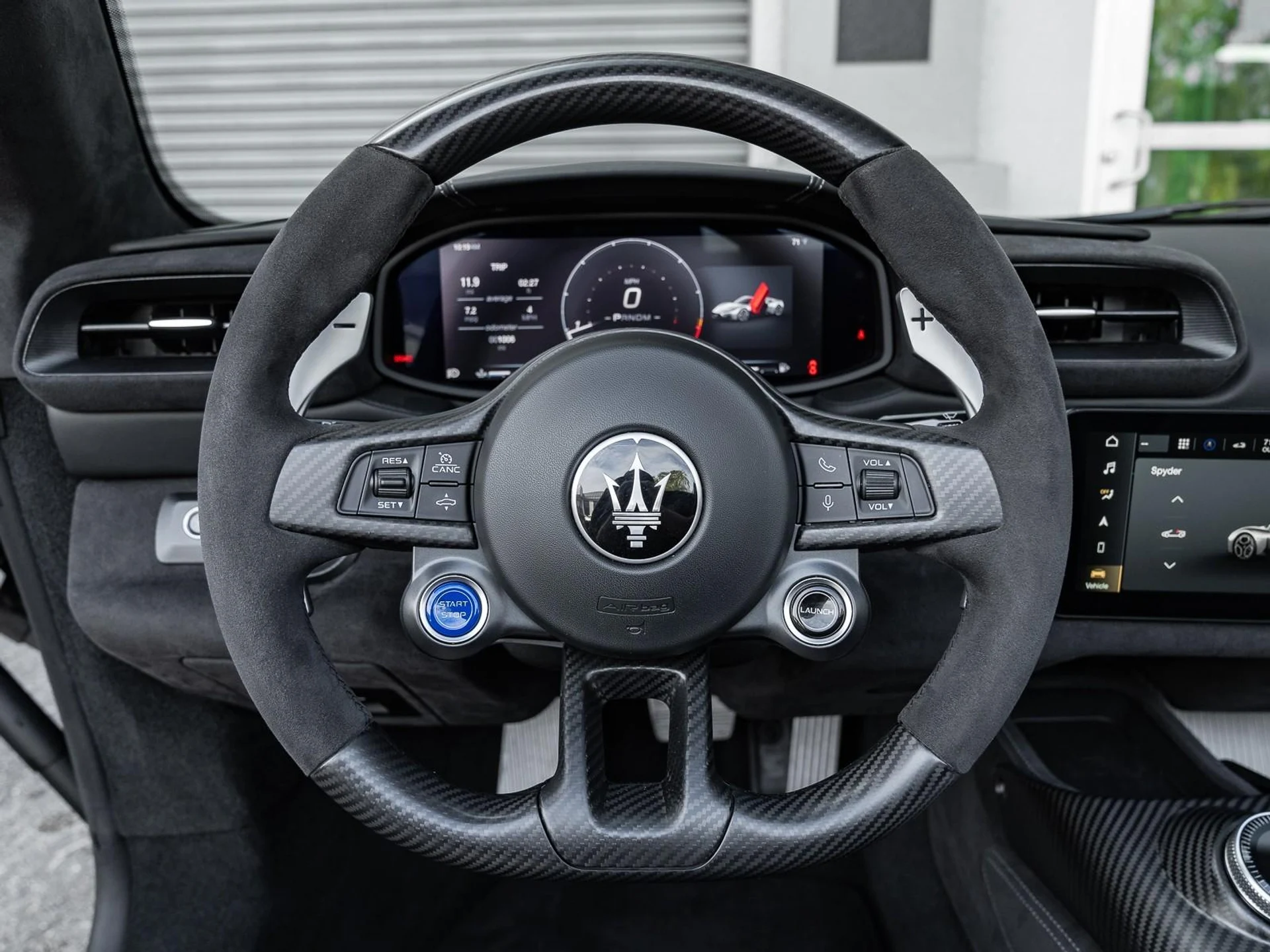 mph020_2811894287_Used_2023_Maserati_MC_20_Cielo_1753203984_1d8b7590b6