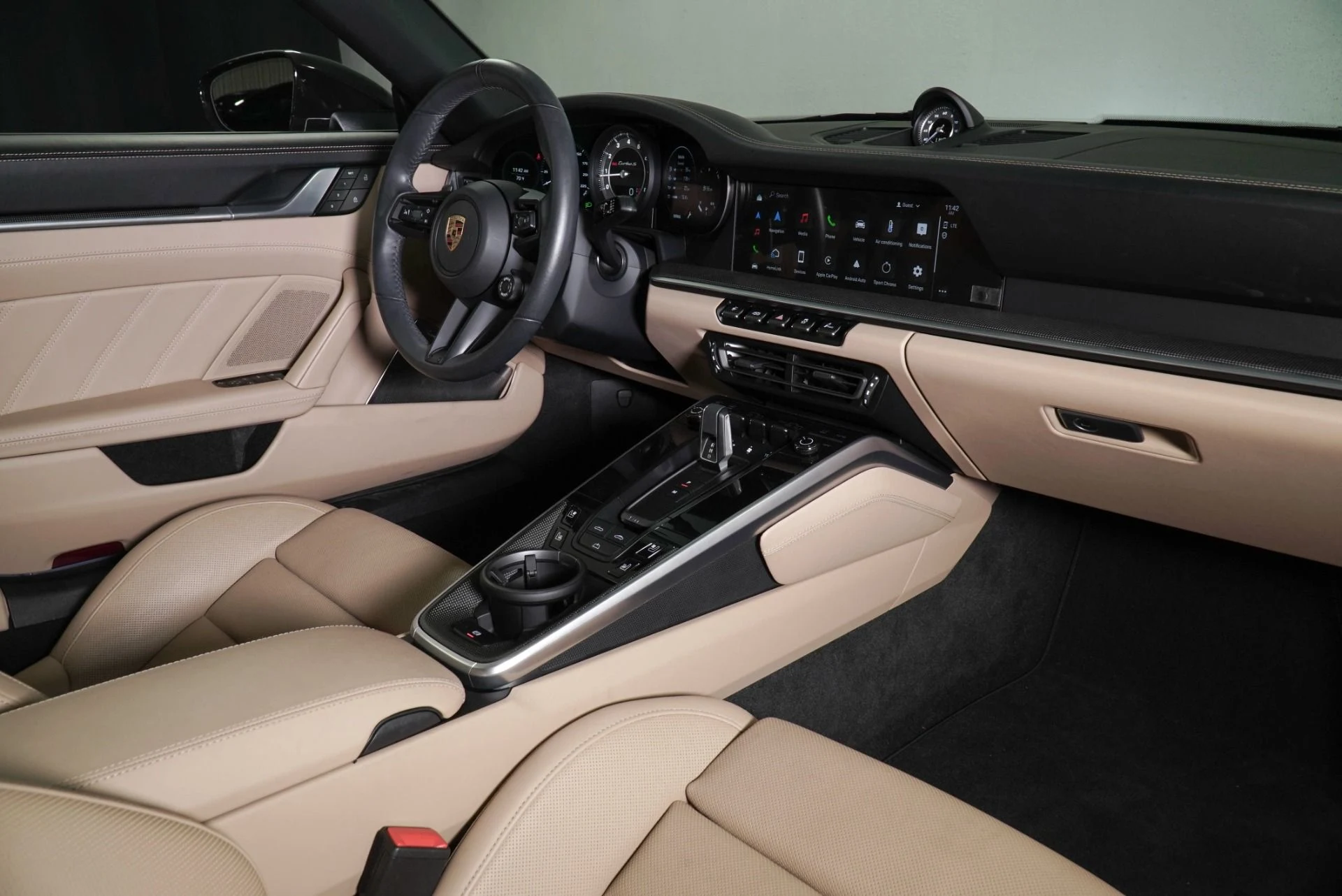 mph020_281225256_Used_2025_Porsche_911_Turbo_S_1776533142_3898da17fb