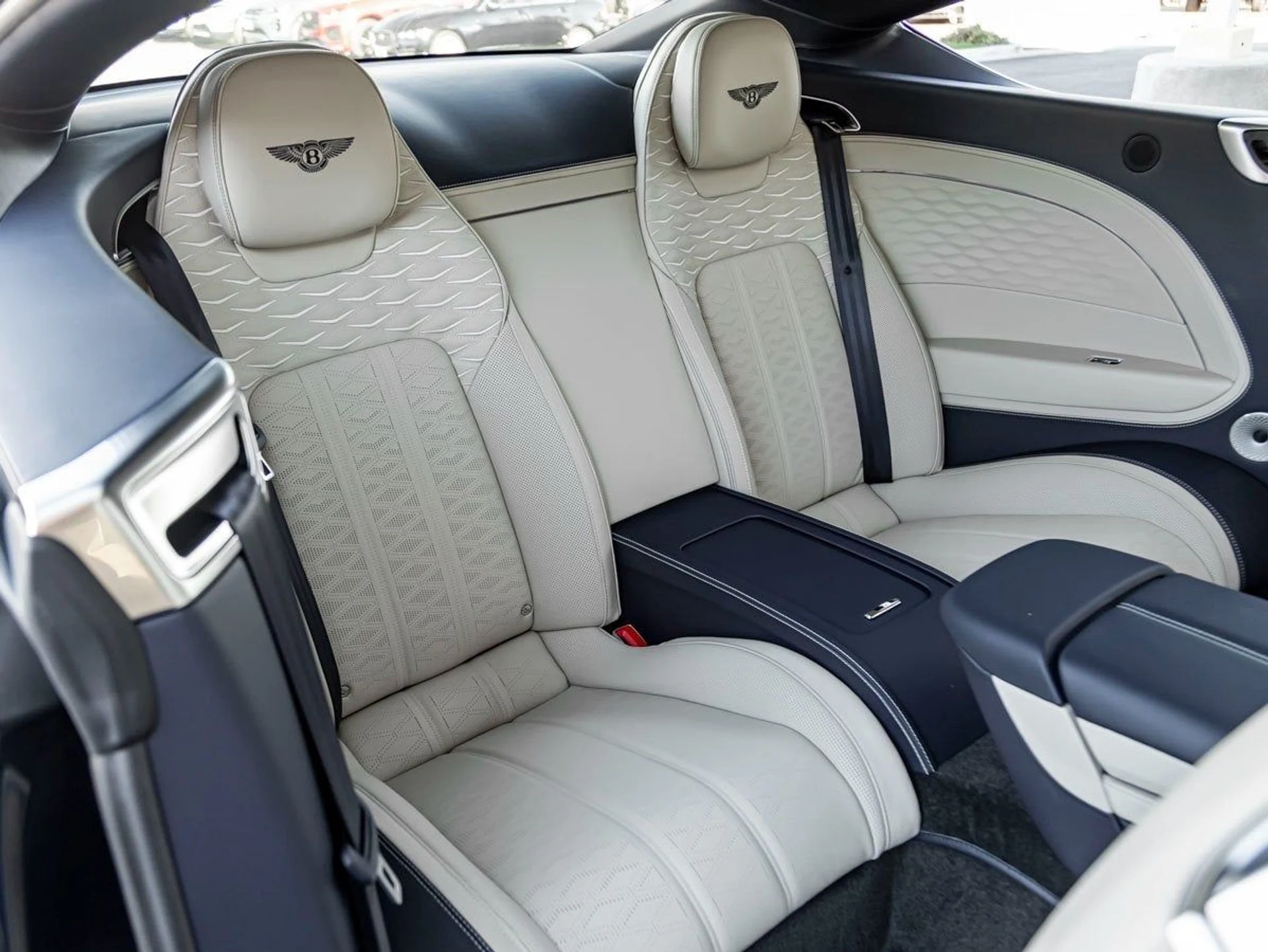 mph020_2812268966_21_28b8e91880