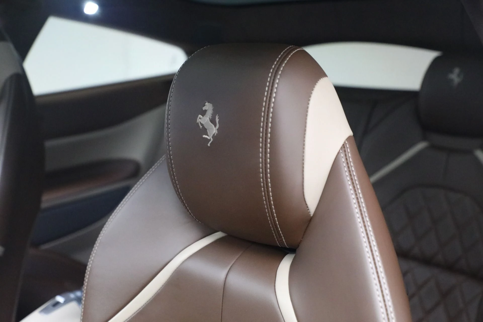mph020_2812833220_Used_2019_Ferrari_GTC_4_Lusso_1790777067_66238b20f0