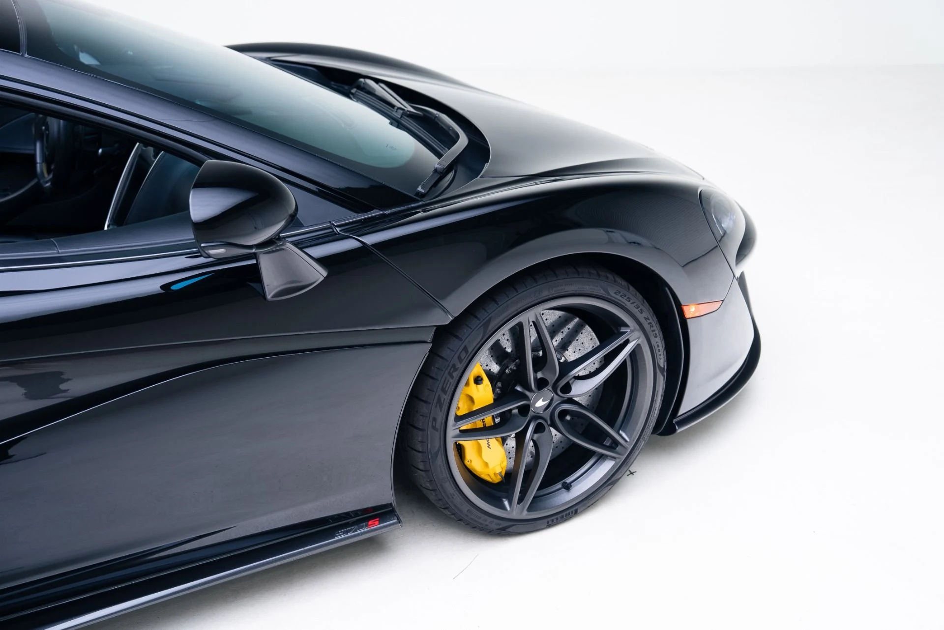 mph020_2814657233_Used_2019_Mc_Laren_570_S_Spider_1767812844_9c67e1248b