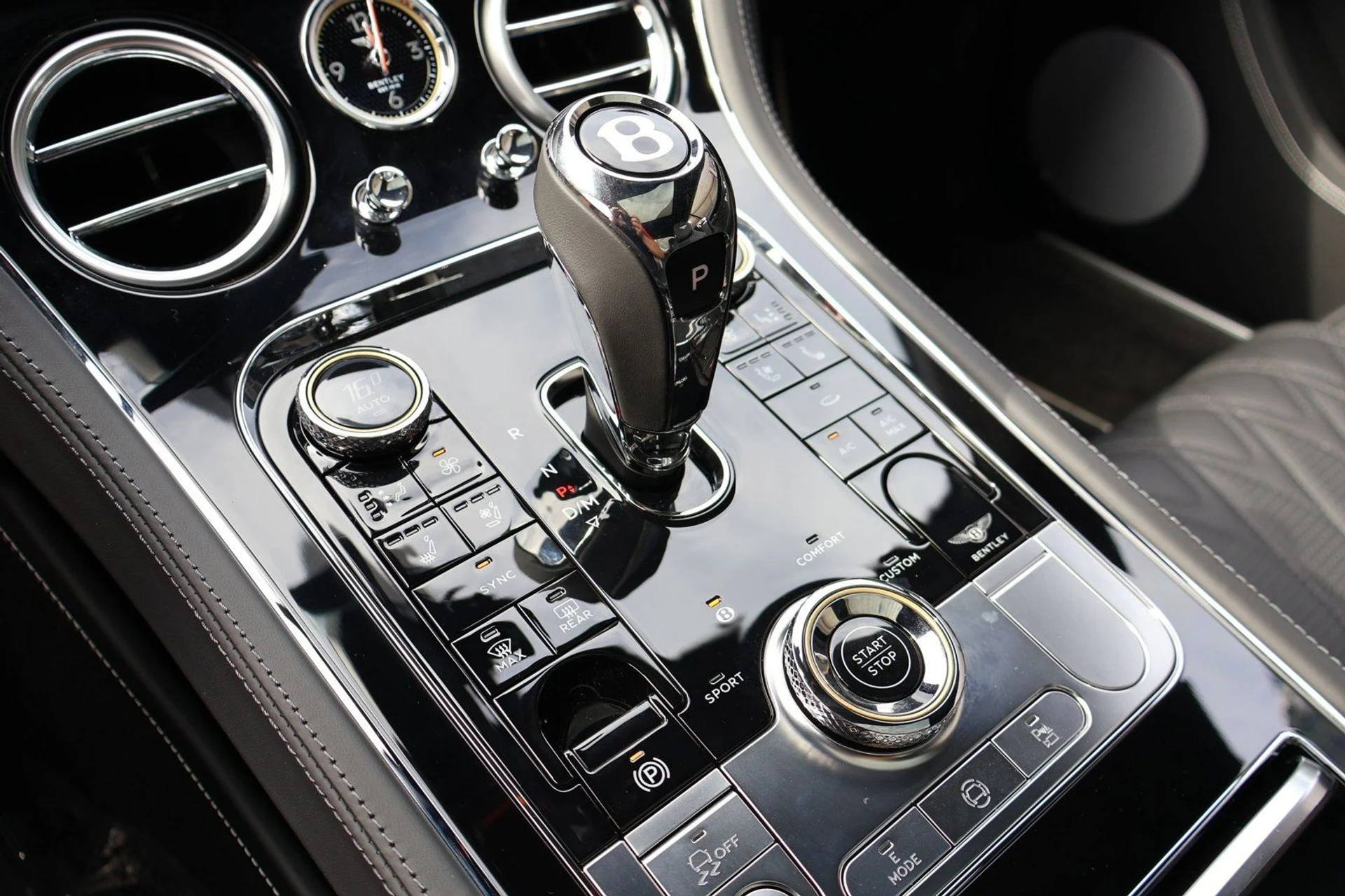 mph020_2814974836_6c38e432c230942dfa8f7f20c0f998c0x_2312479304