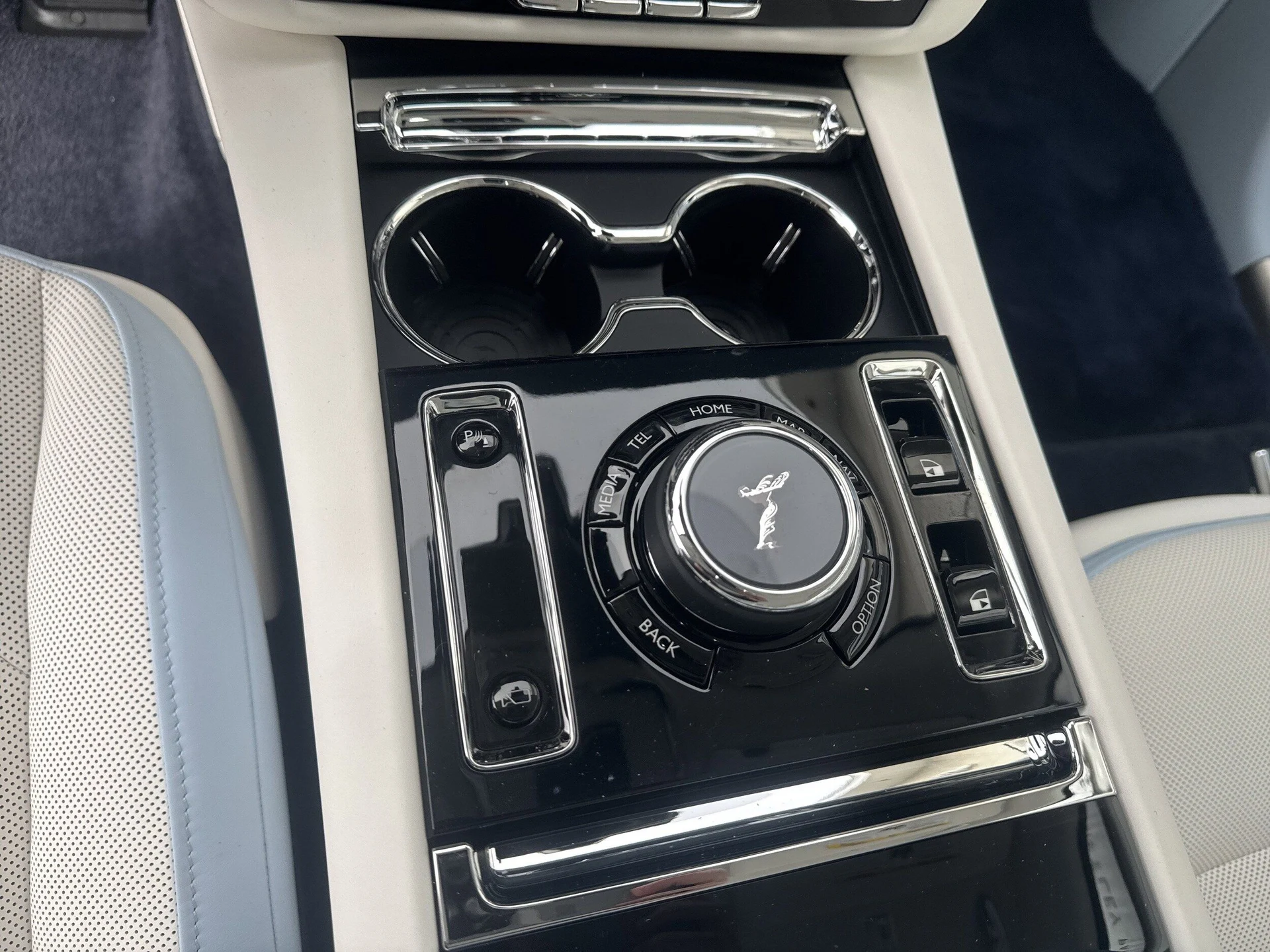 mph020_2815633882_58c7de948fe85e02fcd2b1455b599490x_e114f5195f