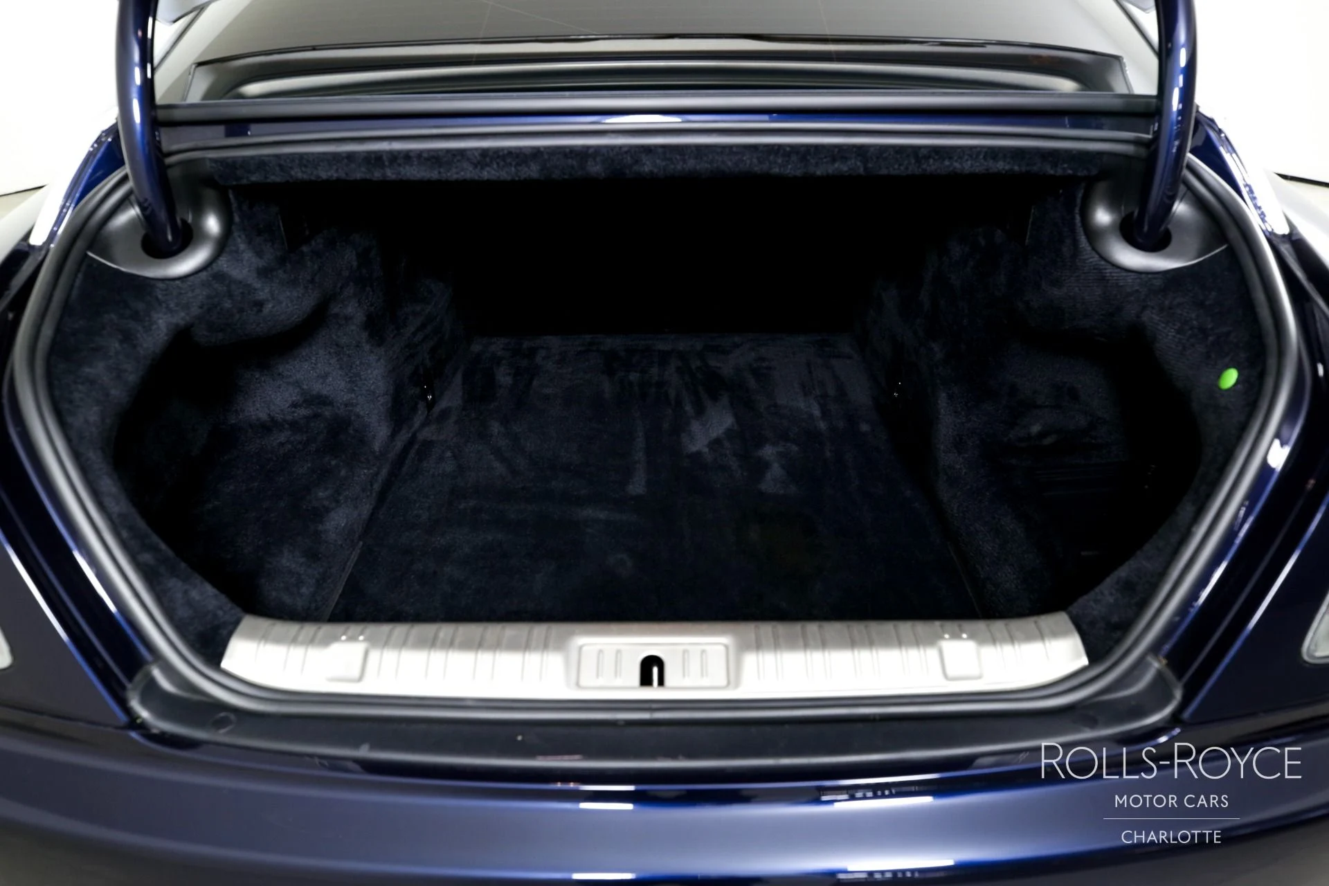 mph020_2816303134_Used_2019_Rolls_Royce_Wraith_1743453027_a89358d699
