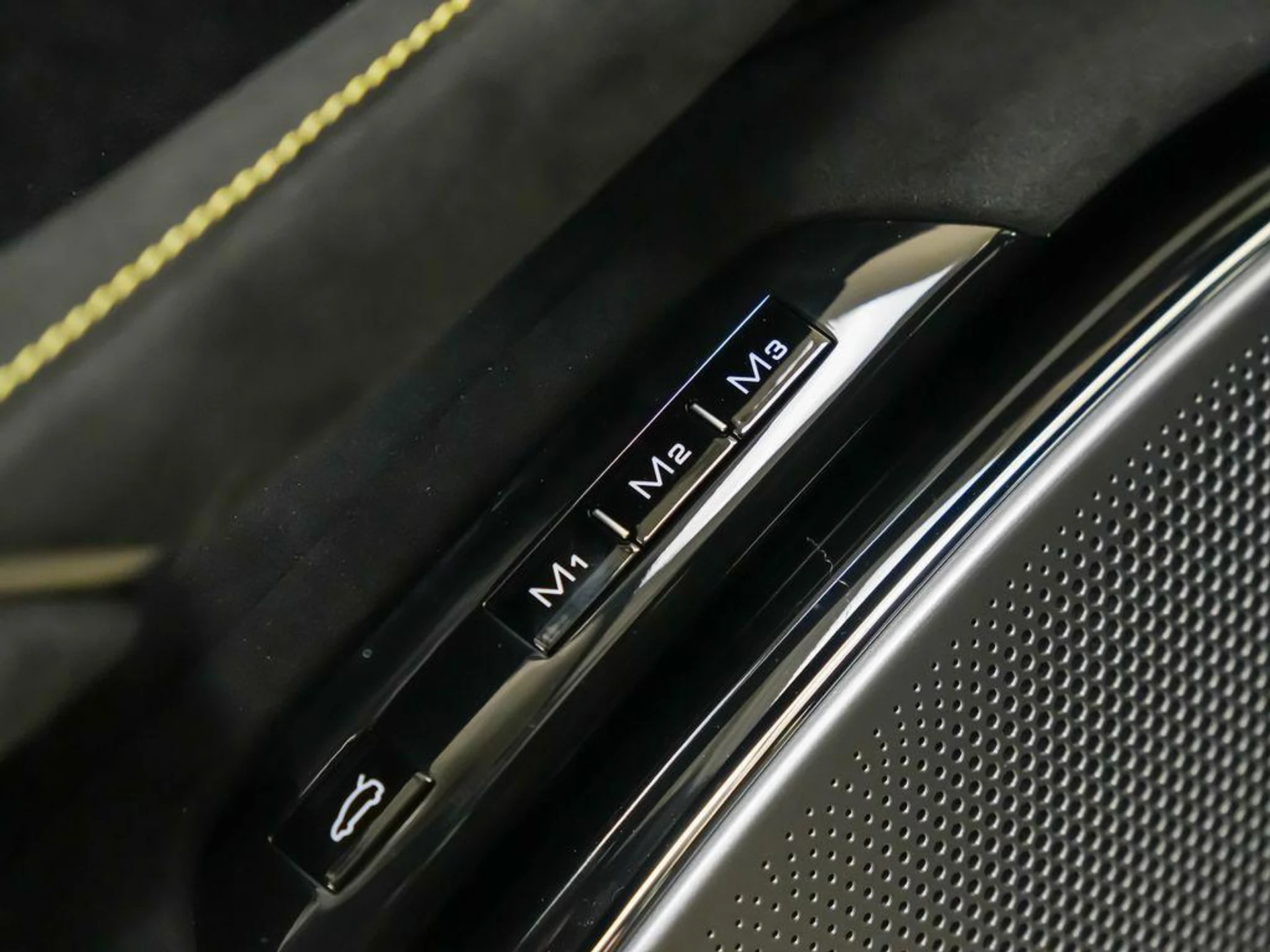 mph020_2820710570_q_Xpzw_IMIES_2q_p_GOMC_11j_Z_Mi0_1dd8bdf302