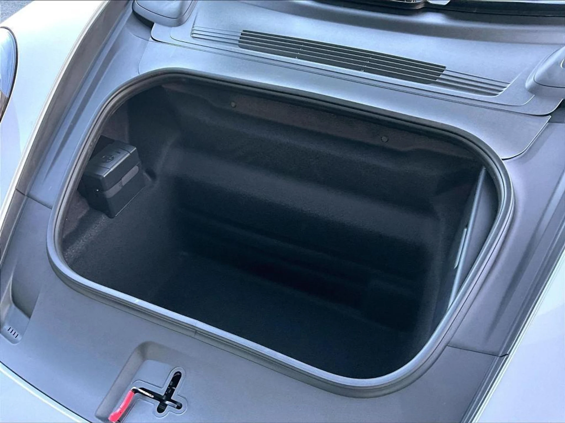 mph020_282309930_cm_ZENN_Bh_Hbf_Zv_K_Yr2c_CW_7_J3j_Xy_M_c26840c93e