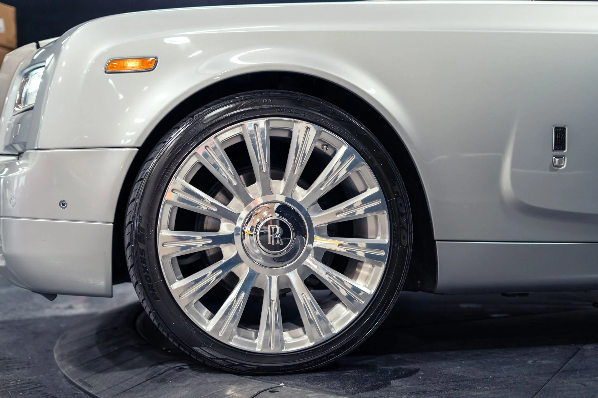 mph020_2823248407_Used_2014_Rolls_Royce_Phantom_Drophead_Coupe_1782854989_26fc681419