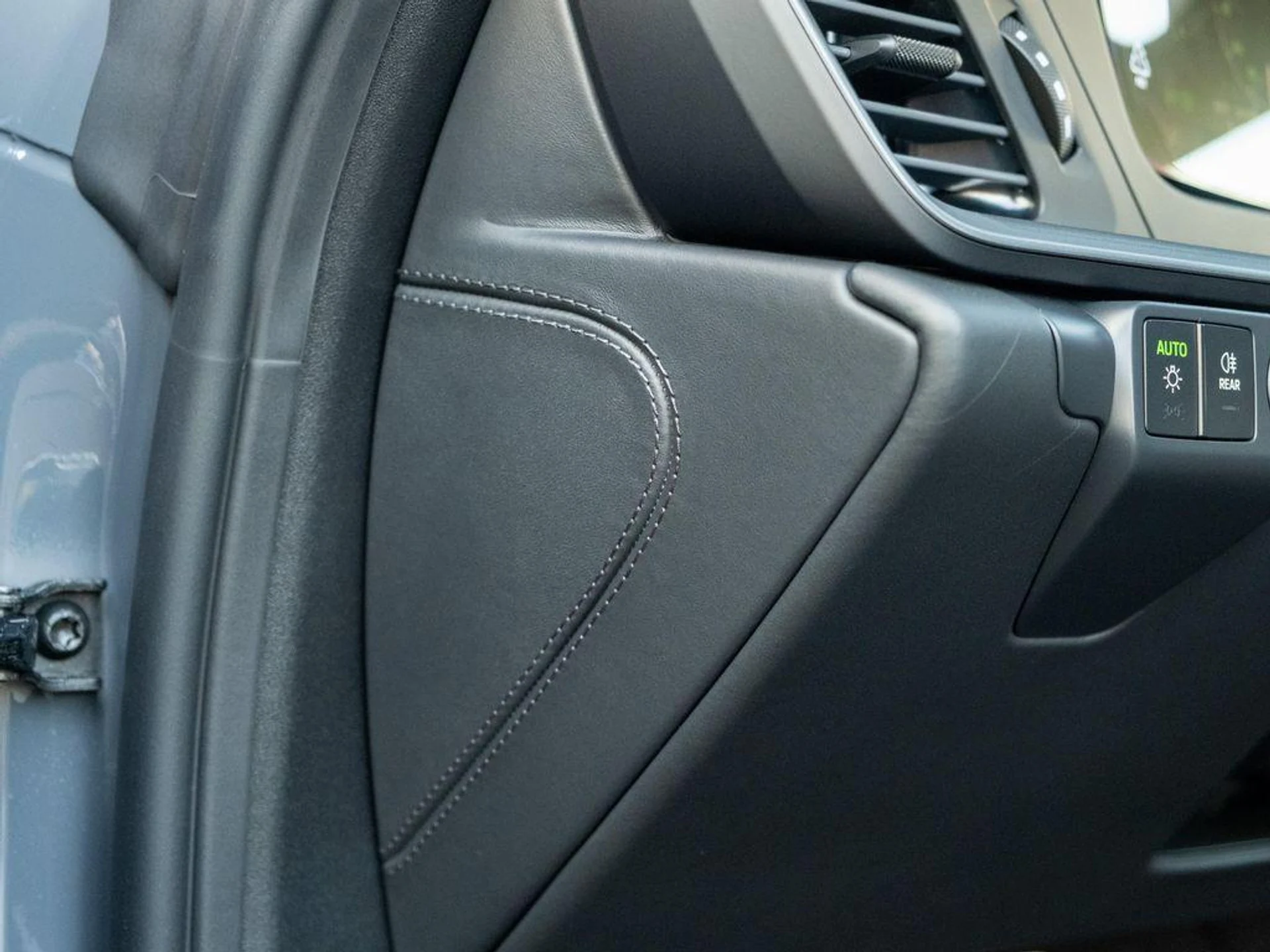 mph020_2823970664_Ks_Li_KG_Xh51a4_ZE_Ixca_A_Tb_R4e_Y_57580e4de7