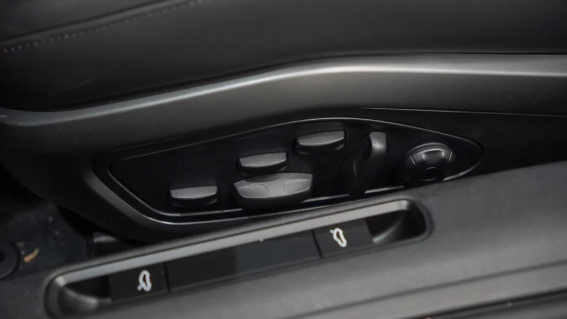 mph020_2835013268_I_Fc_Yv_A_8cy0_A9d_Gjs_Lwl83_O_hc_U_479680b210