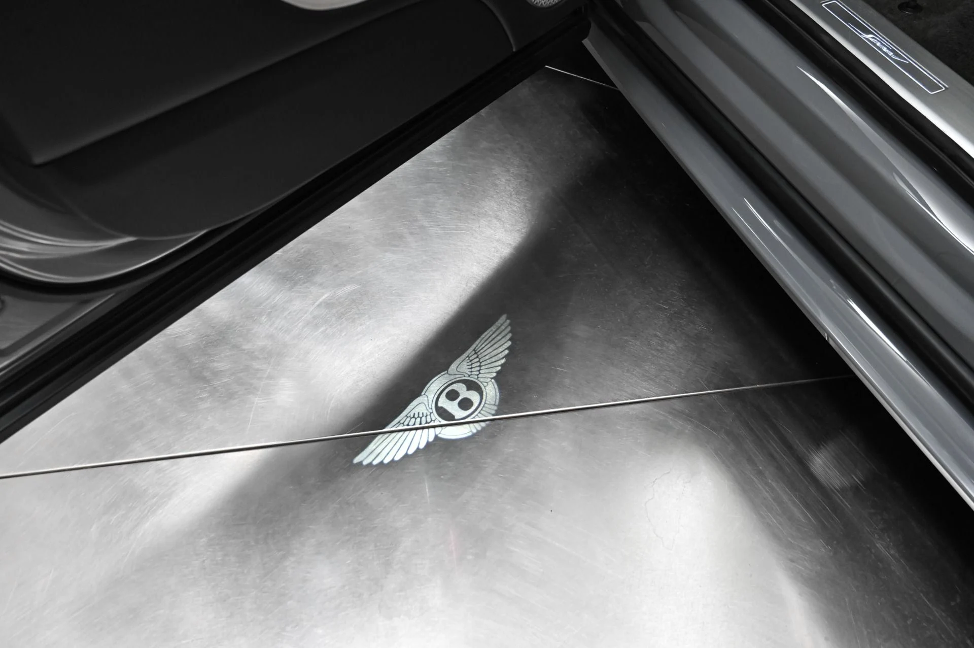 mph020_2844212016_Used_2022_Bentley_Bentayga_Speed_1758039444_3ba700179a