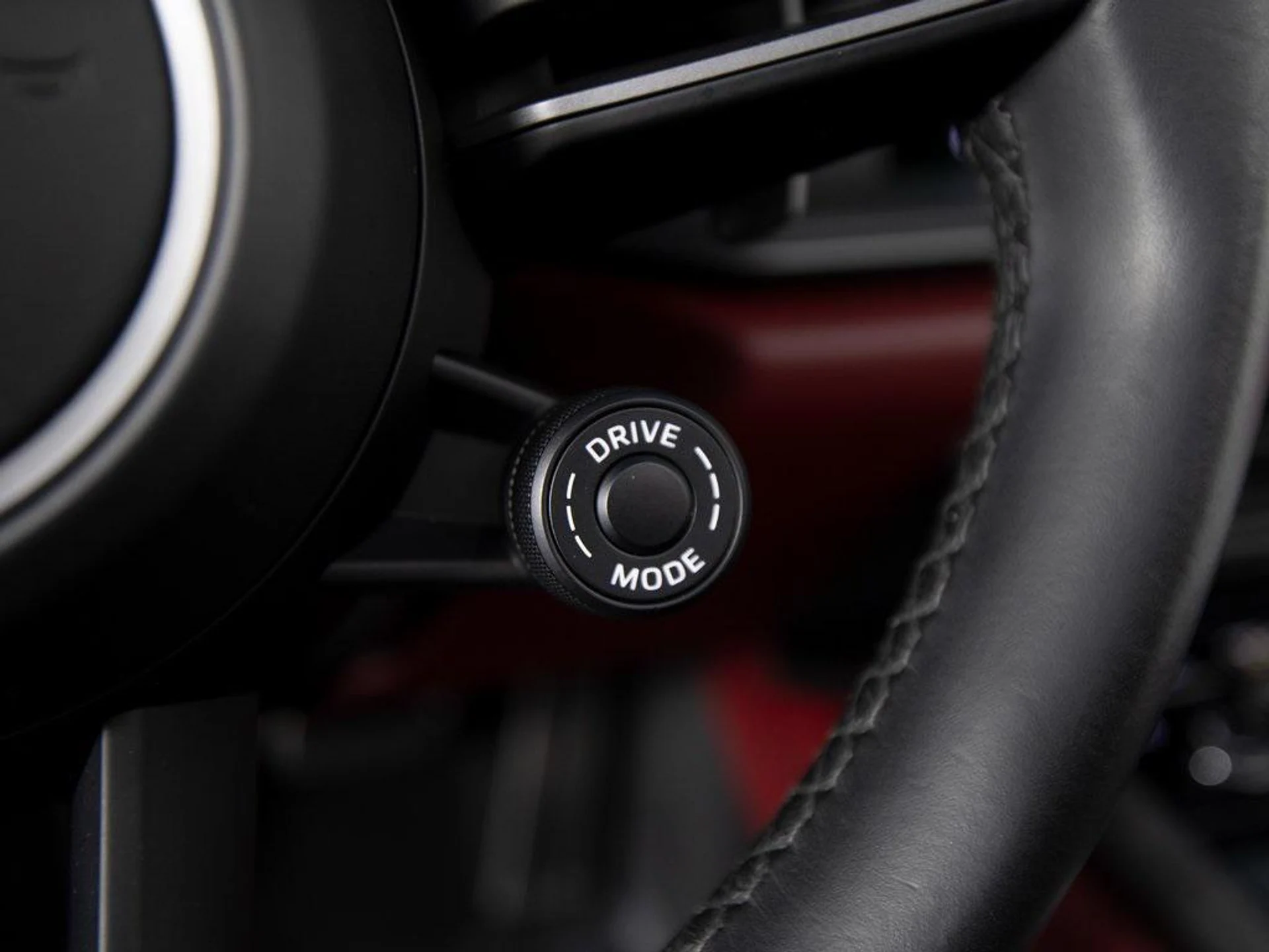 mph020_2851695886_Ch_Db_RP_Zf_F4_Nk_k_M0z_X6l9_OUA_Si8_9f6861a38f