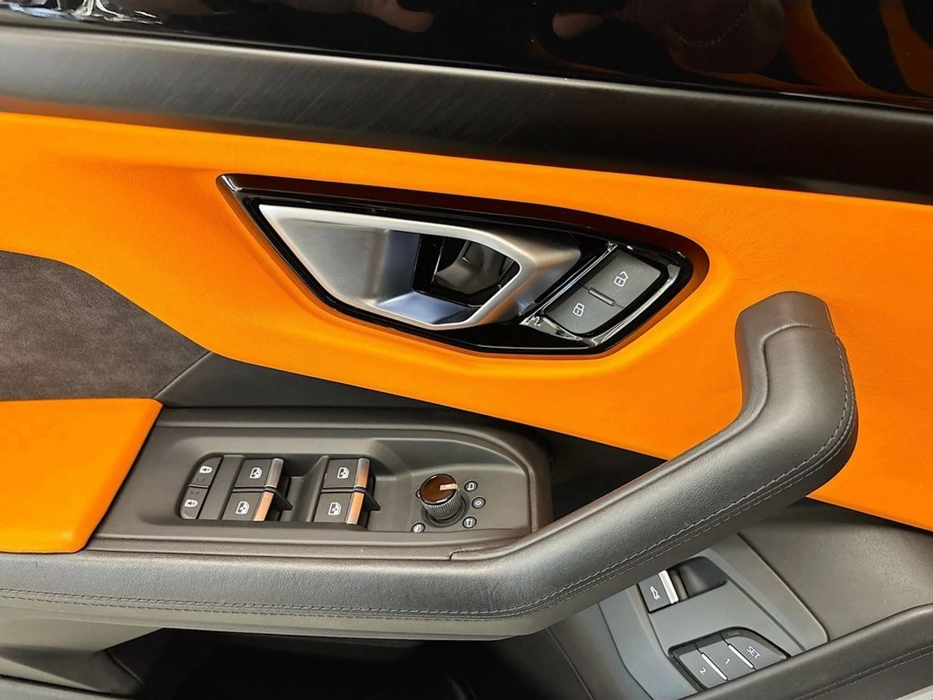 mph020_2855778099_09f0335fcc570b56da017457ab4b6c2d_0f01214238