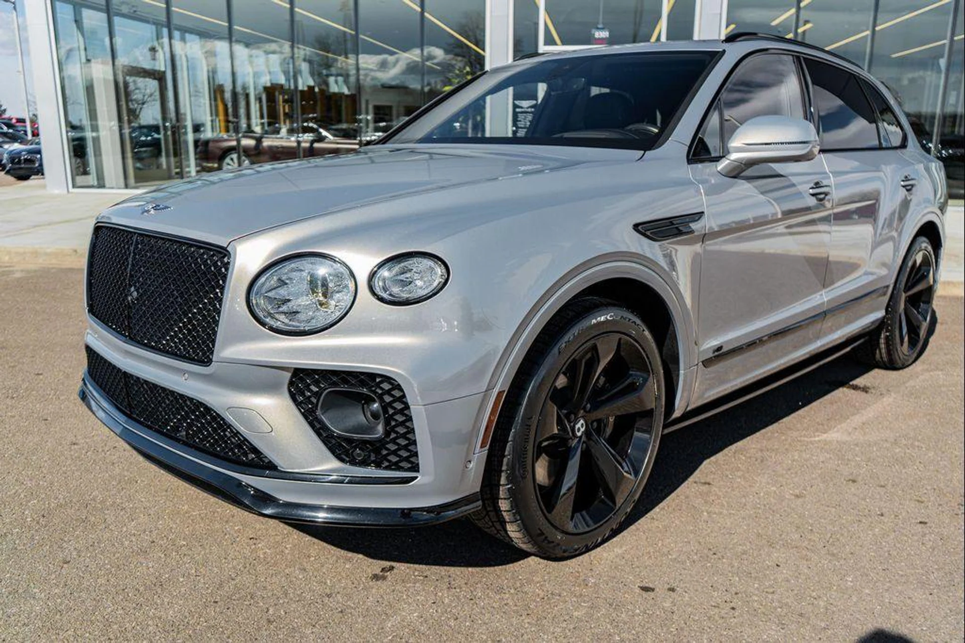 mph020_2857391436_a_Q7_Q_Xe_g7t_DJC_5_8co_Bqw_Wgr_JJM_be251d8f1f