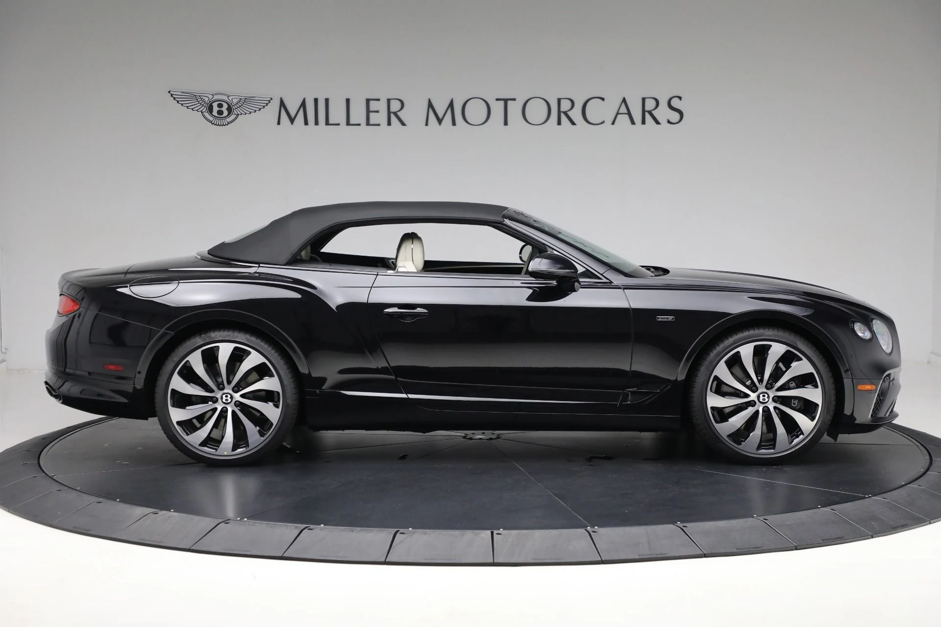 mph020_285831906_New_2024_Bentley_Continental_GTC_Edition_8_4ca471fc93