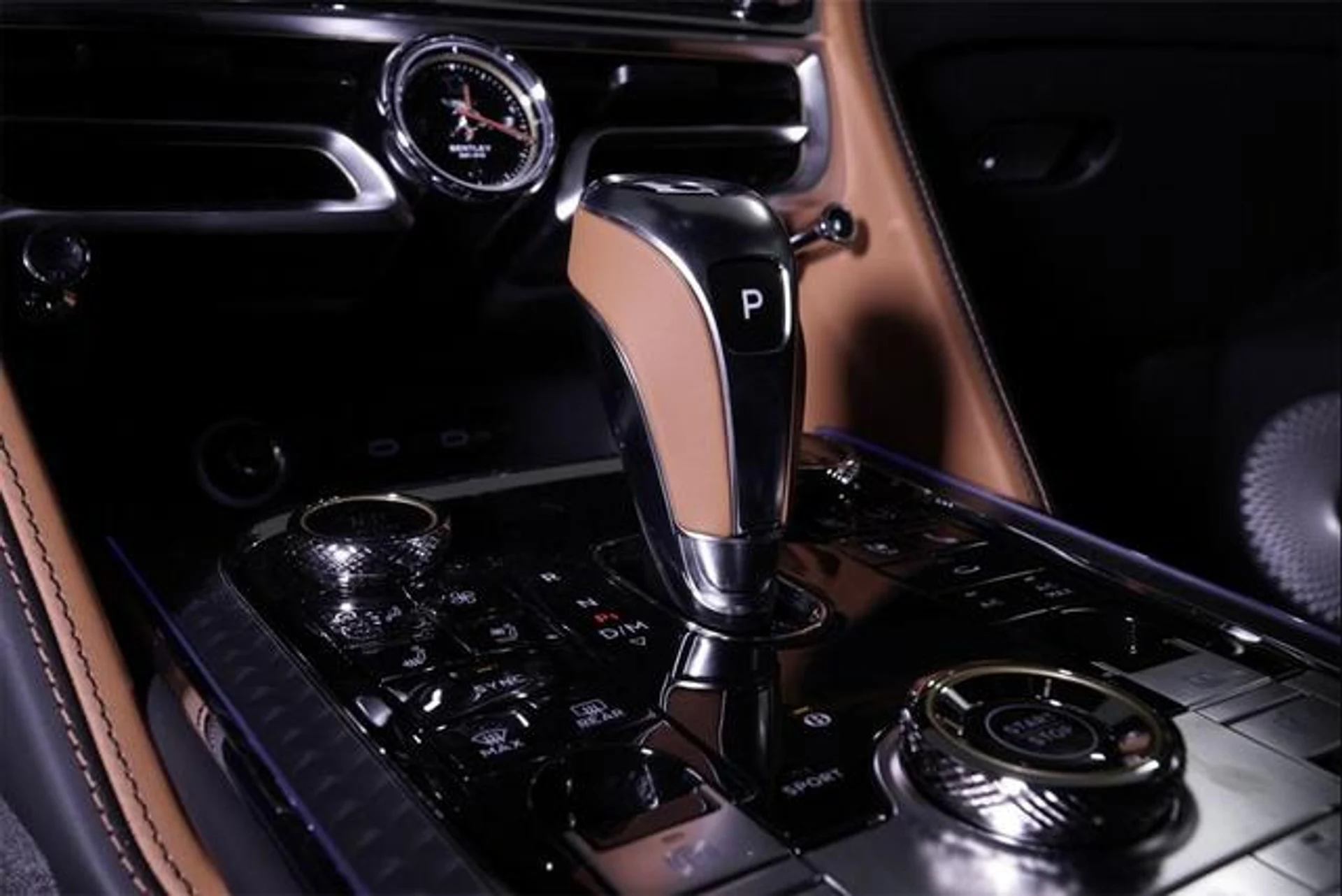 mph020_2867633663_sa0_EJG_Mole_M00u_NUS_3e5_Saybda_E_4701e1c5cd