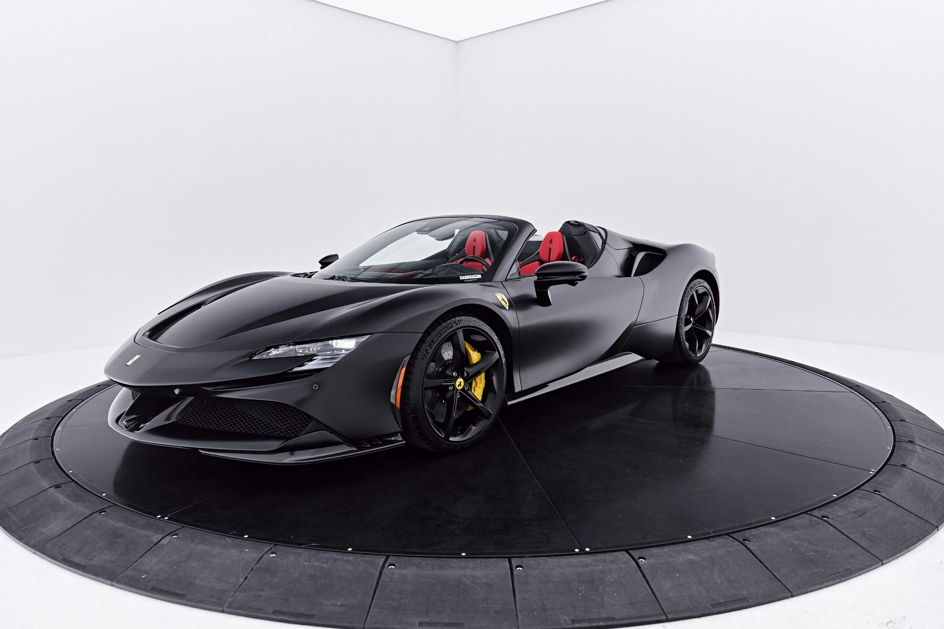mph020_2872794971_Used_2024_Ferrari_SF_90_Spider_Base_1785520177_eae7eb187a