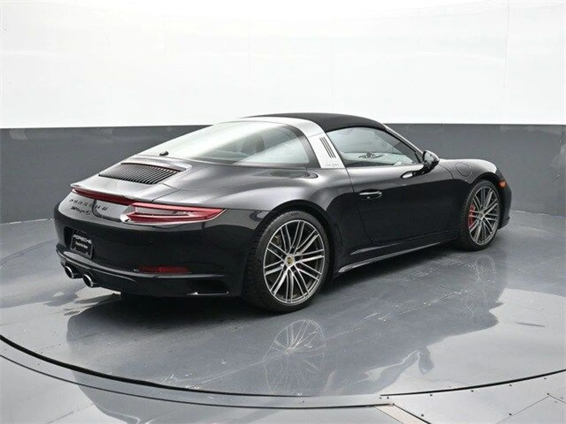 mph020_2885940978_9eca5569afeaf822a61089e75073cf01x_1283b0955b