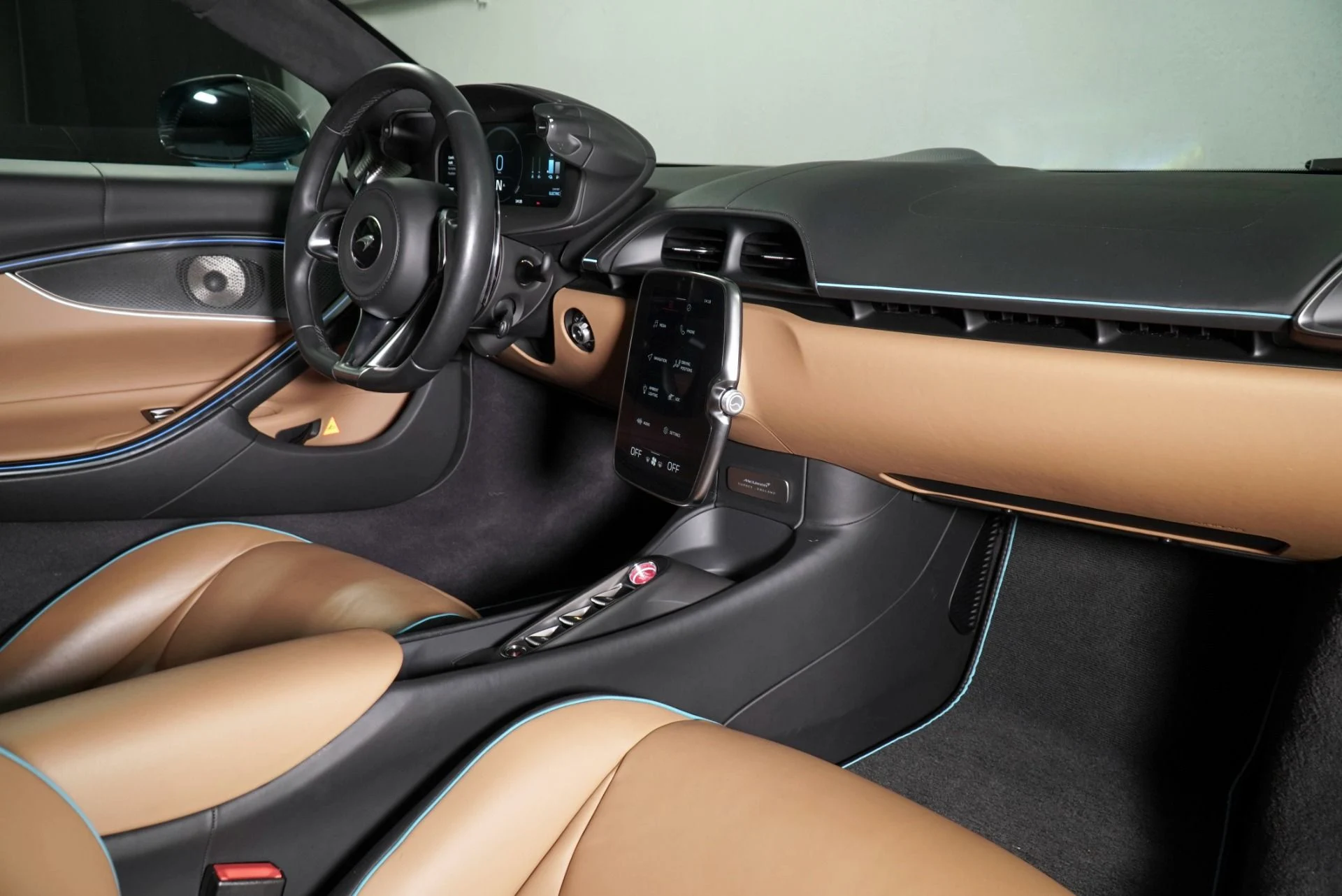 mph020_2892684616_Used_2023_Mc_Laren_Artura_Tech_Lux_1773684519_a537b139d3