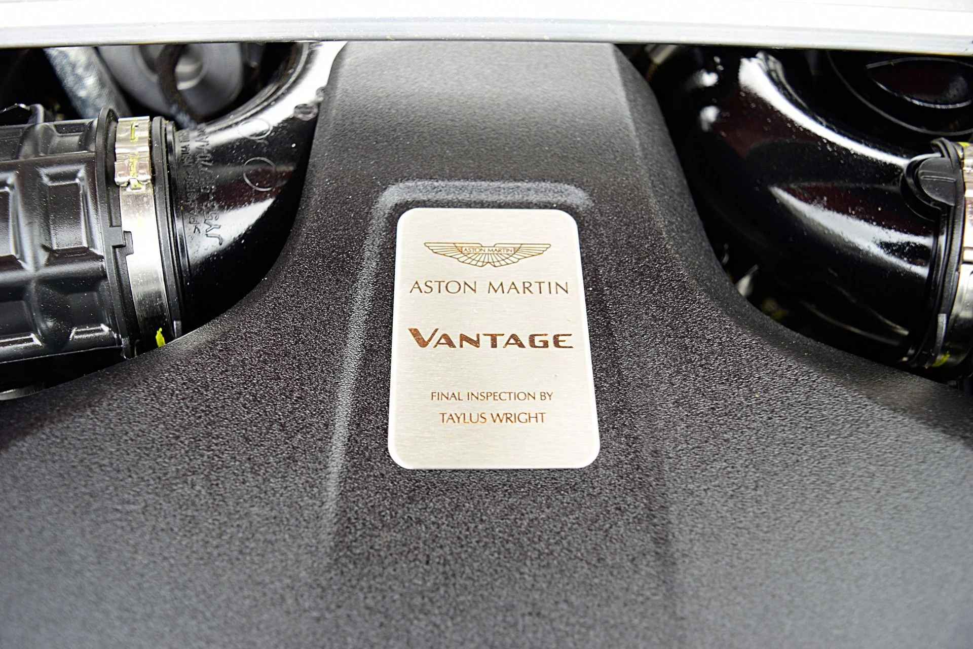 mph020_2899522274_Used_2020_Aston_Martin_Vantage_Coupe_136864bbe9