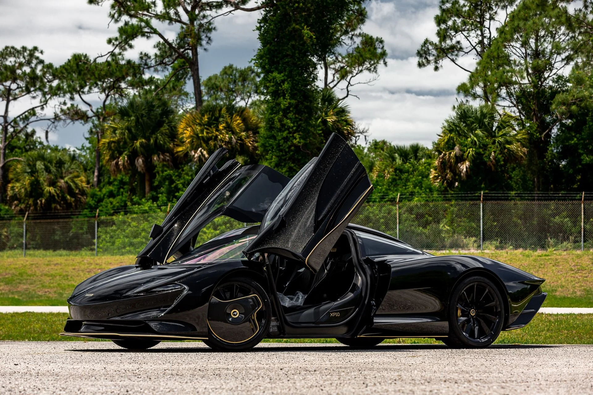 mph020_2905955665_Used_2020_Mc_Laren_Speedtail_XP_10_Bespoke_3fa2d52f5a