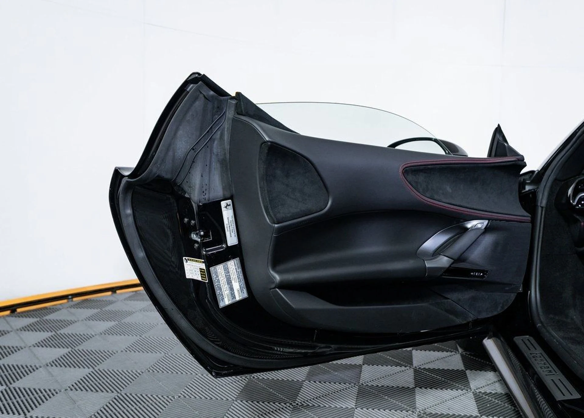 mph020_291140870_c65f8727bfd6a31b391443af9c1fc00d_d934404d32