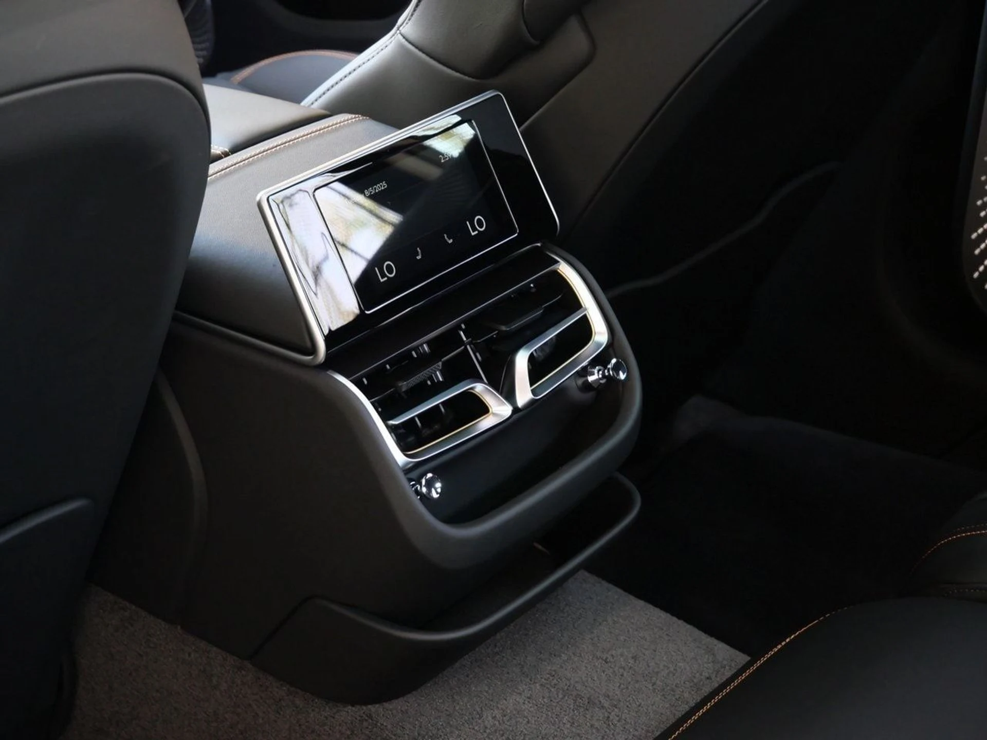 mph020_2915754873_f251c404f9be907a3aa353f4c0f3e8eex_62338b4fd6