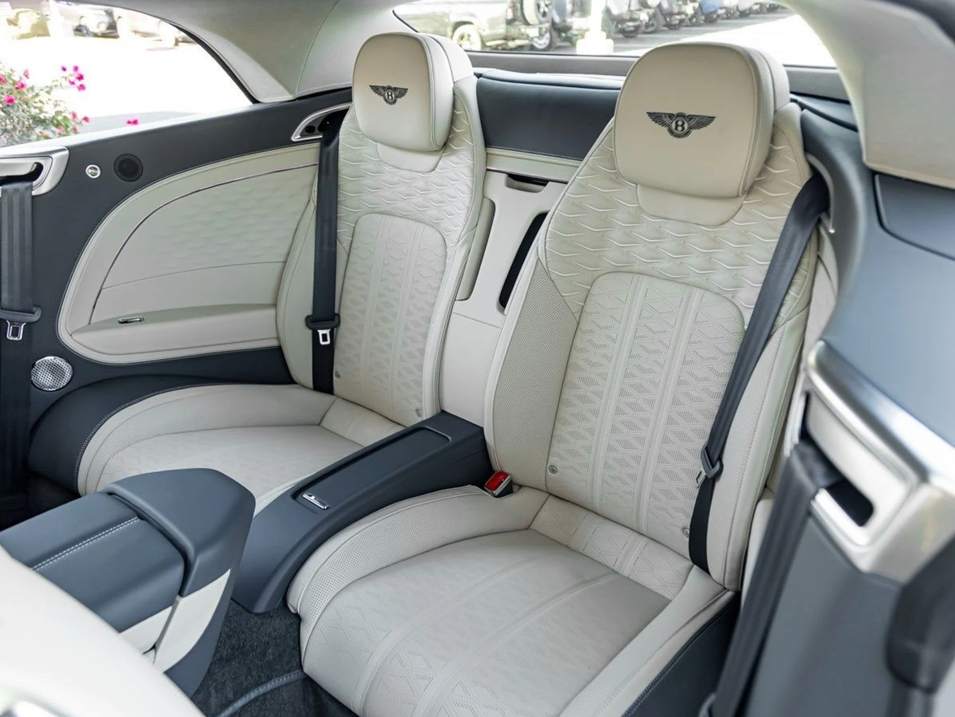 mph020_2915759270_21_98e88bd612