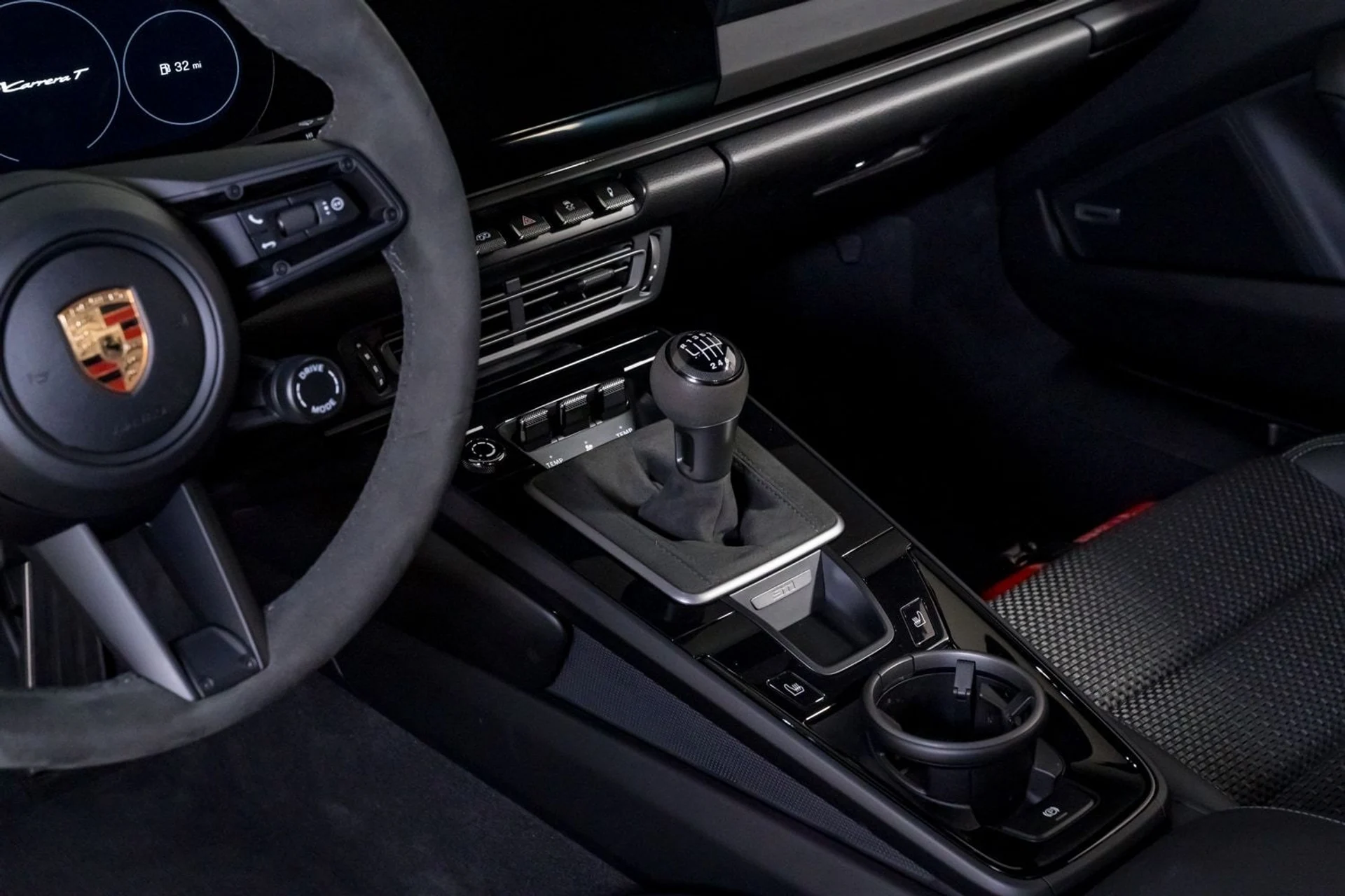 mph020_2918323586_0eb59e4608b0485989a80bb376b7e6df_5ae38a96ab