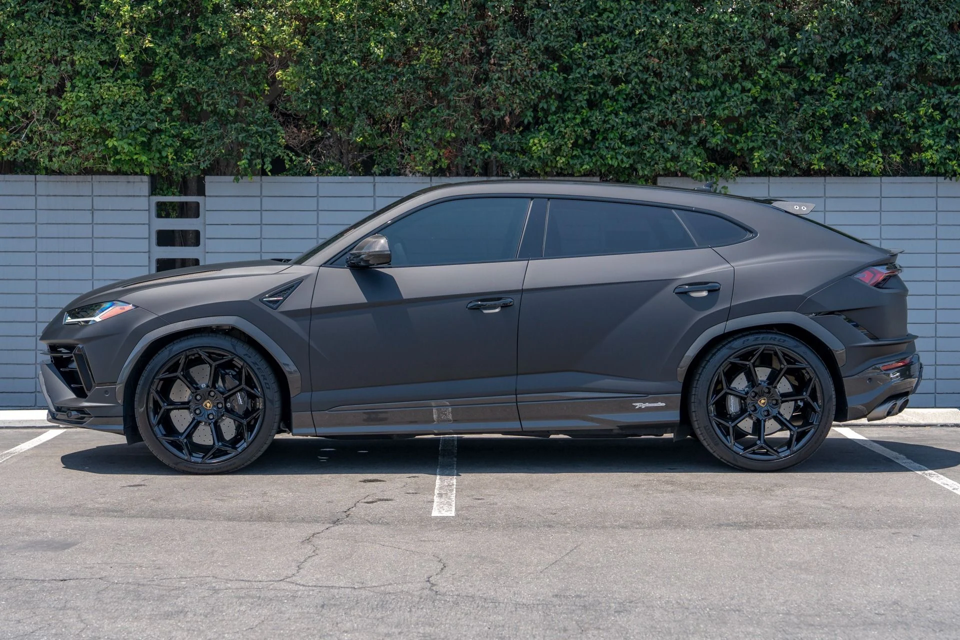 mph020_2920453395_Used_2023_Lamborghini_Urus_Performante_1754671718_decb09af7a