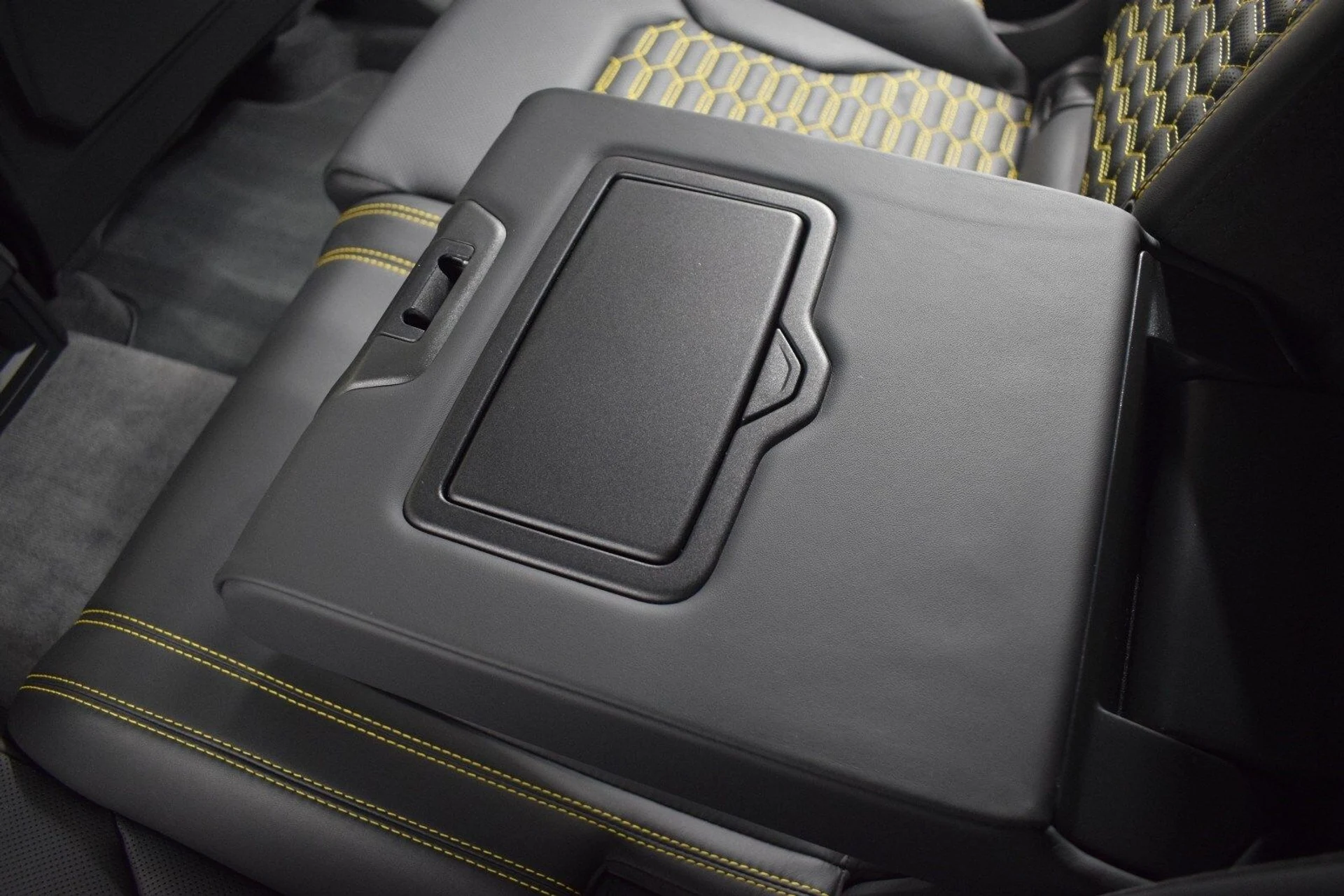 mph020_2923491020_fb8e0e7c9d50788518d5ebfb605e345dx_7d50da38b7