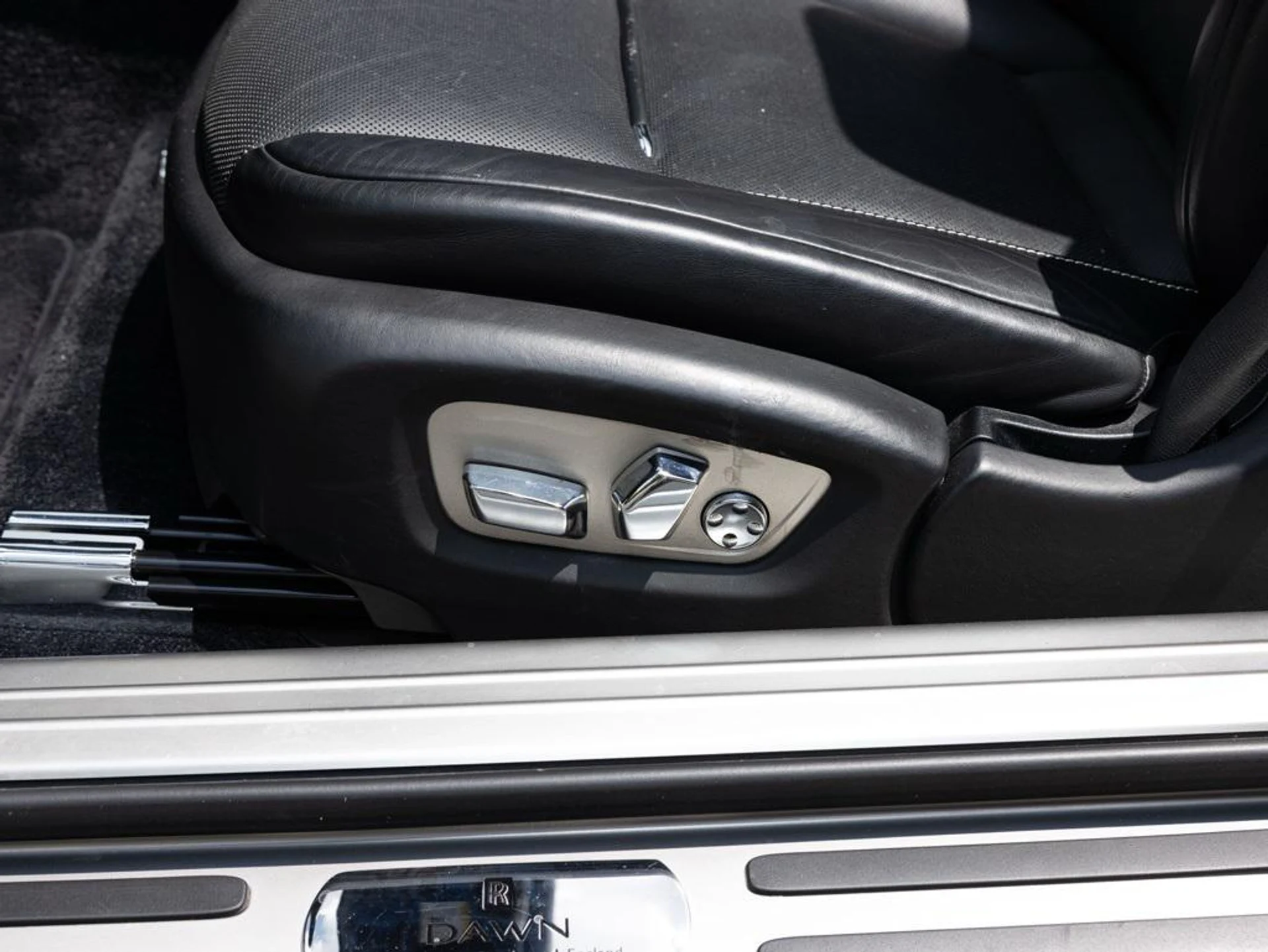 mph020_2938936453_444299830_6889fbe4012bbf217a044990_22c2063084