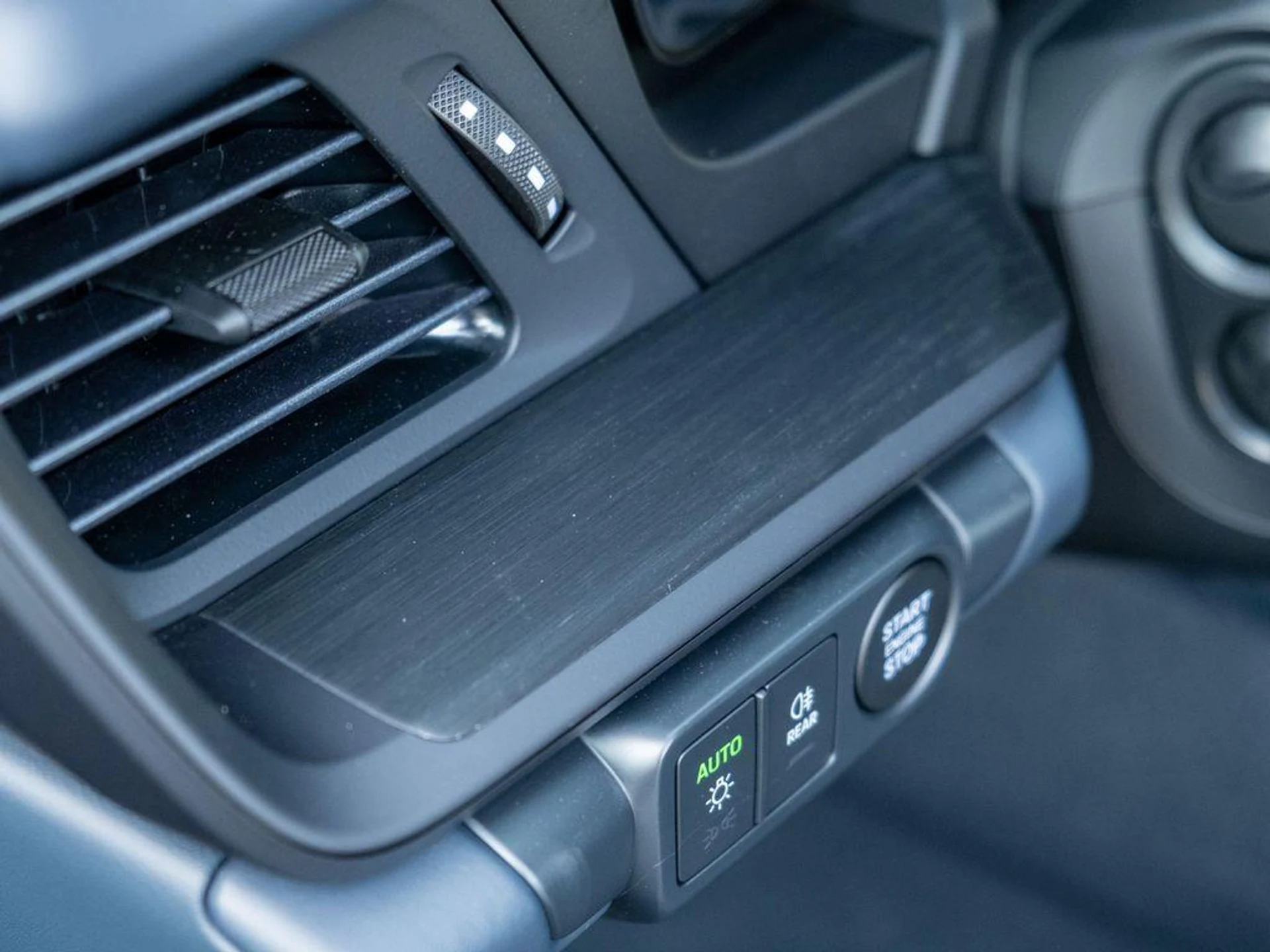 mph020_294548299_M2_NS_If5t_DZG_8y_ENC_Fu_Lus_Z7_BL_4_A_f14f28f6f4