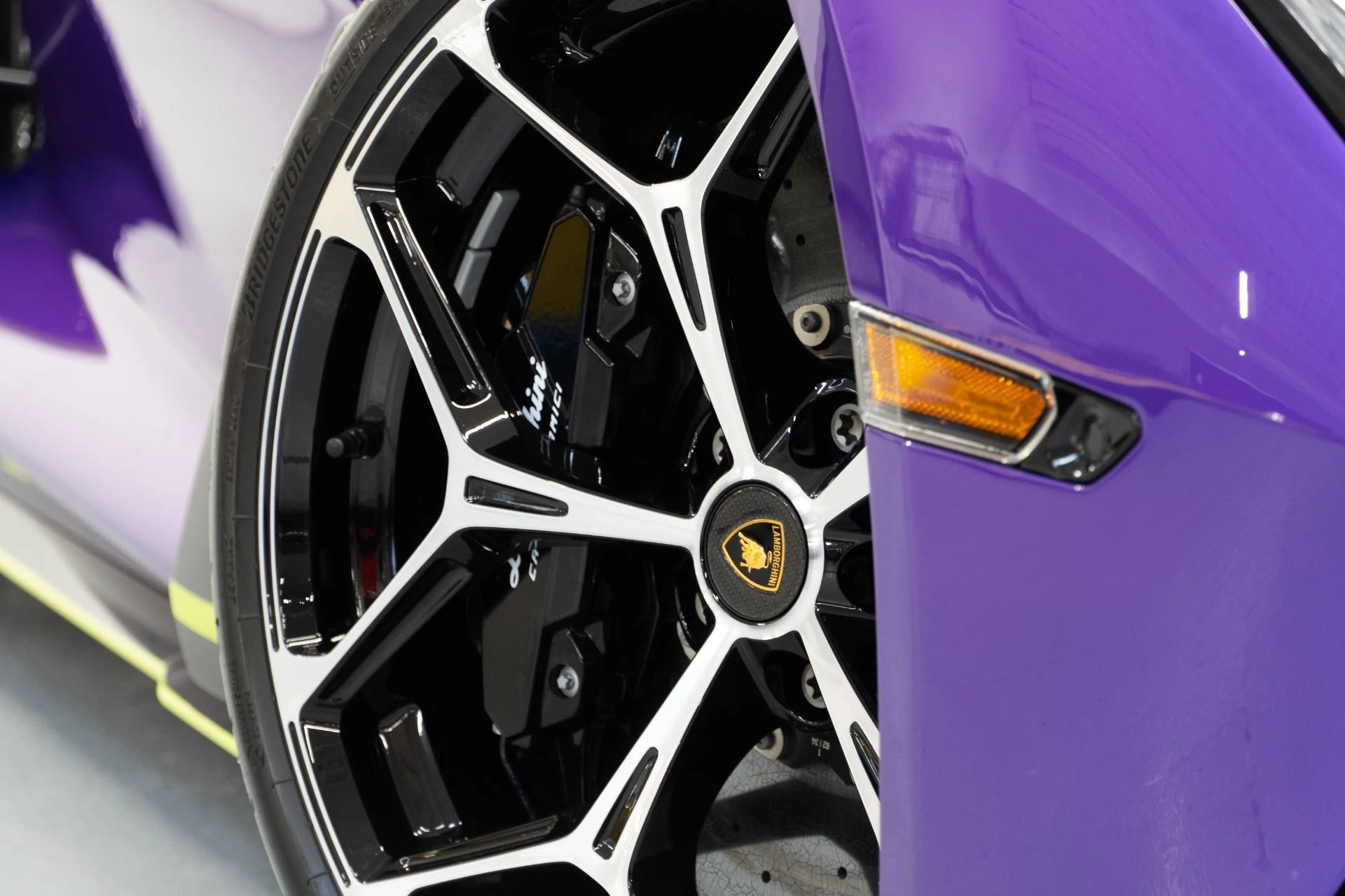 mph020_2958085765_Used_2024_Lamborghini_Revuelto_1739988848_12476e6773