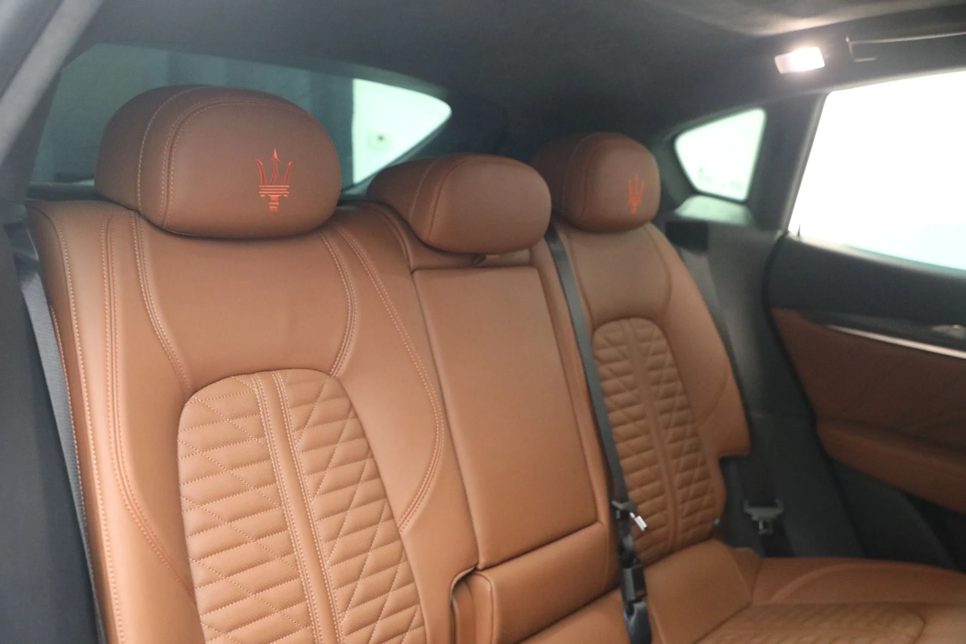 mph020_2958842491_Used_2023_Maserati_Levante_F_Tributo_1764365135_766183b204