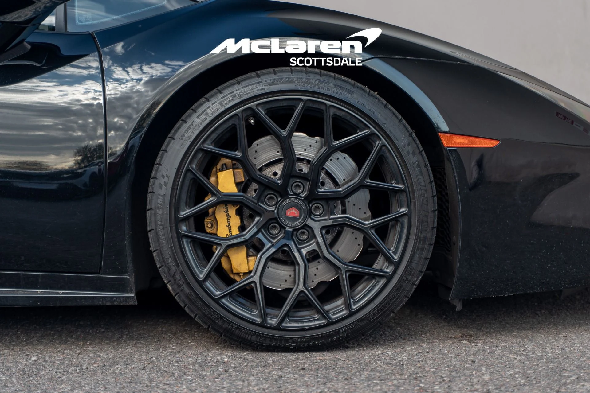 mph020_2959304451_Used_2019_LAMBORGHINI_HURACAN_LP_580_2_Spyder_1765056710_a99ab7542d