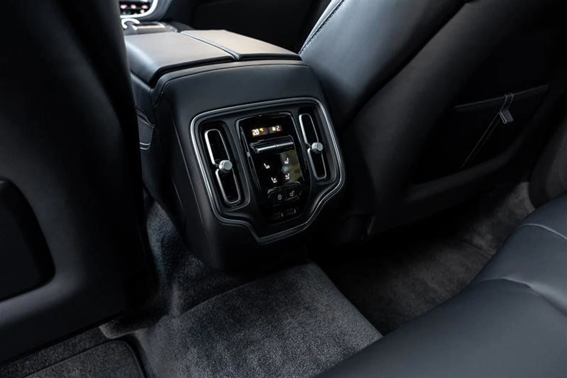 mph020_2960755889_37937938_00162_11812176_1611765222_1f650a9d40