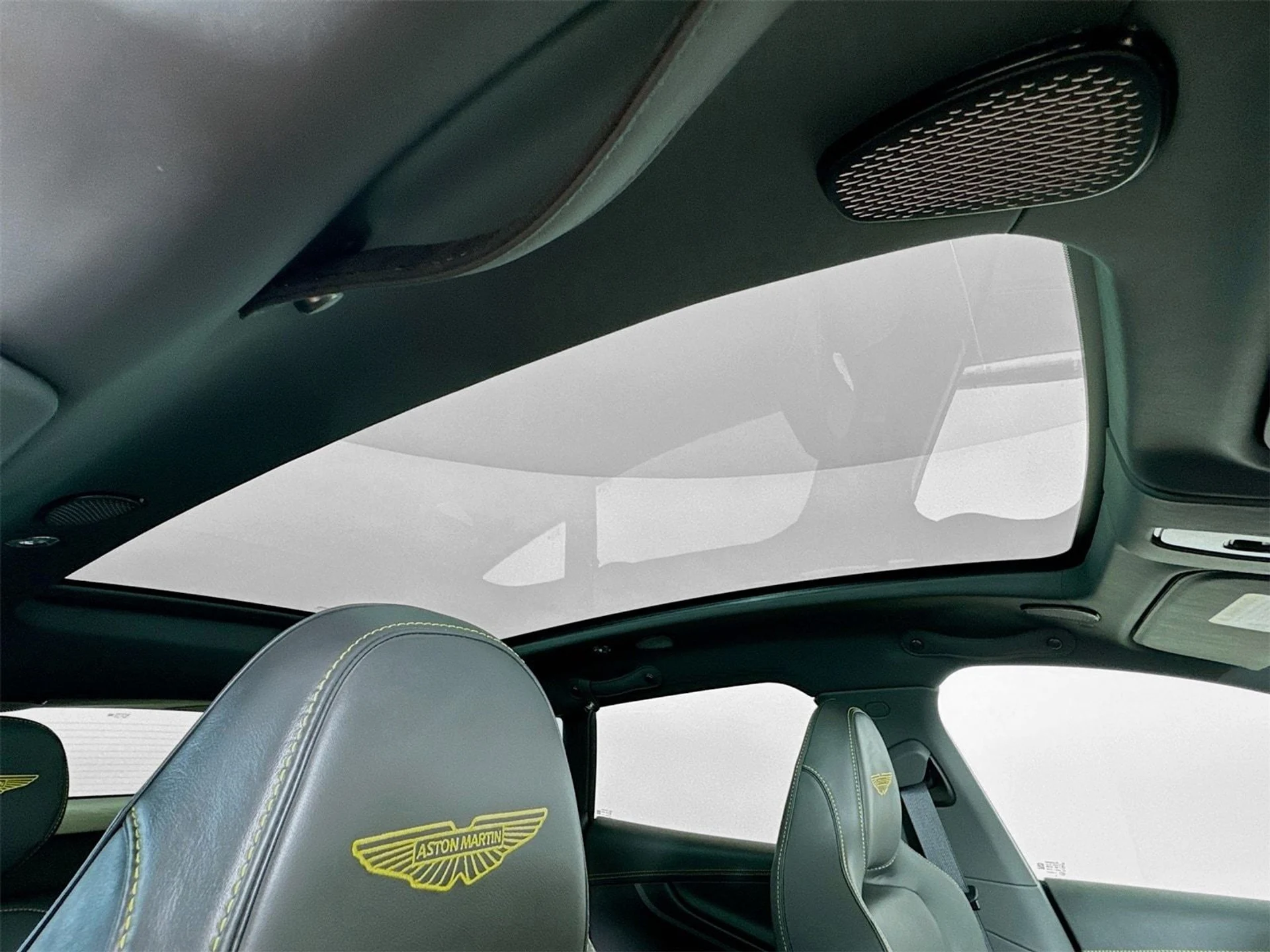 mph020_297158824_4c889cb5b417919277bb7f32ff4f9f88x_128d31a3f8