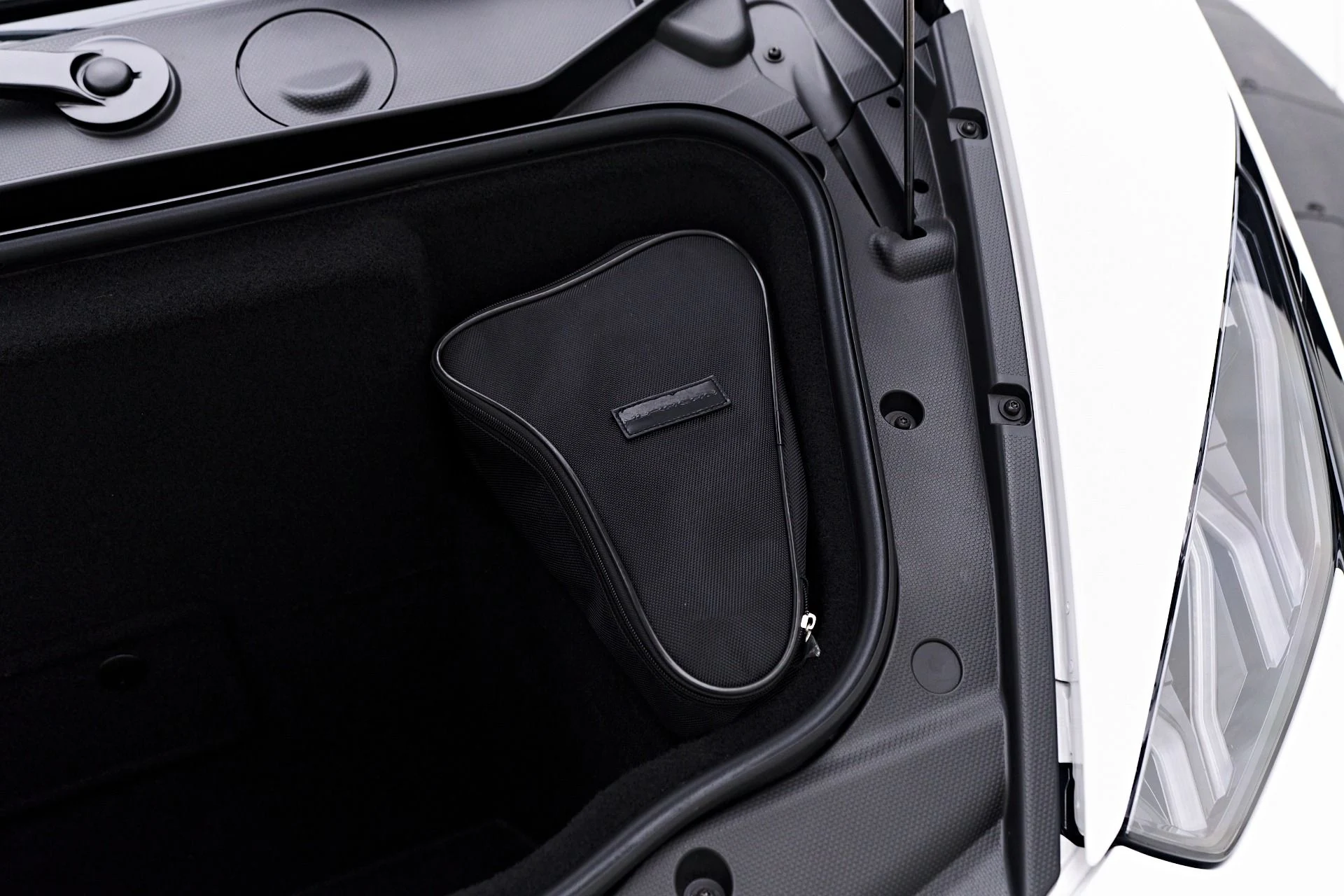 mph020_2975120108_Used_2023_Lamborghini_Huracan_Tecnica_Base_1750384074_c0815a499e