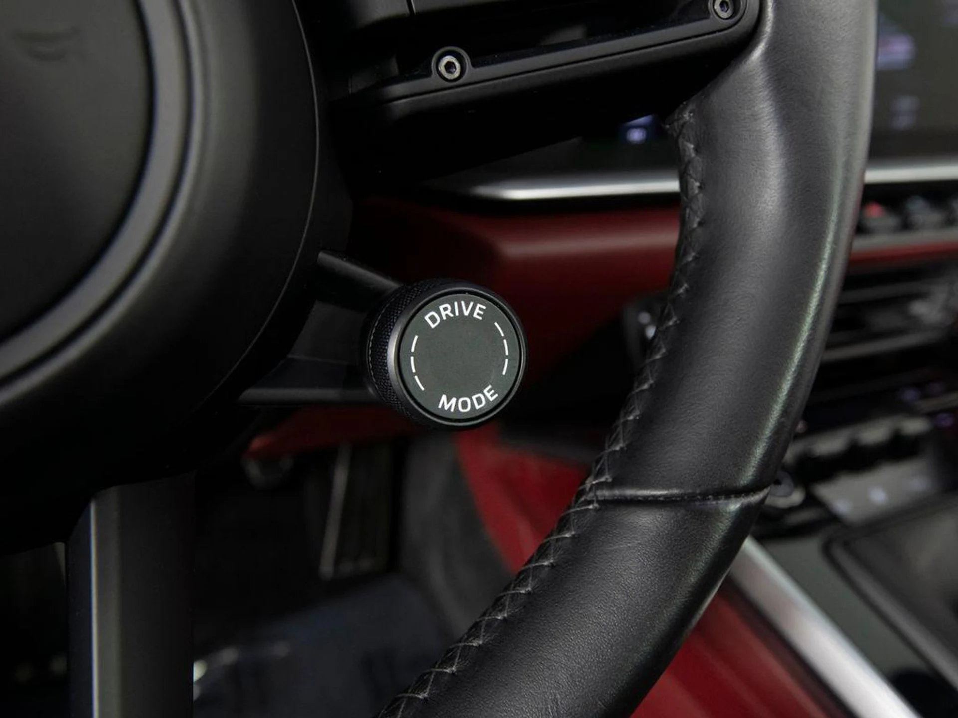 mph020_2976136194_F_Gs_XK_5h_R8_Lbw_A3_S_Lv_Ghya_PWF_1_Wc_15aa123c08