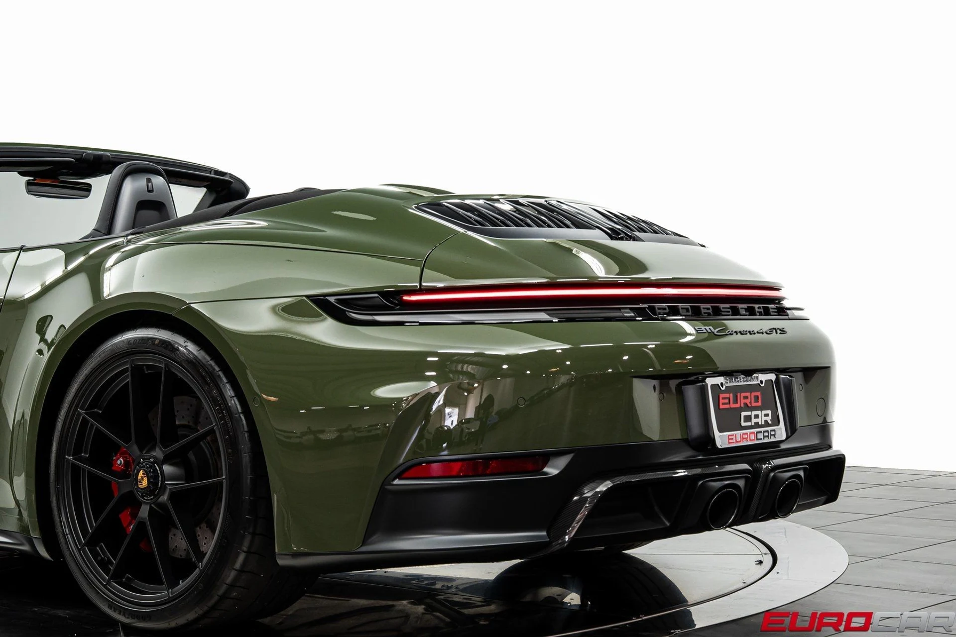 mph020_29769575_image_21_1671aeb3d3