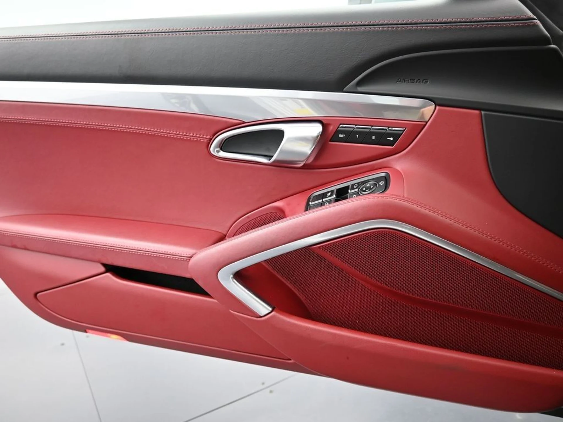 mph020_2977211983_2703918b84bab61c7f945ece73254b5f_2663f38c0e