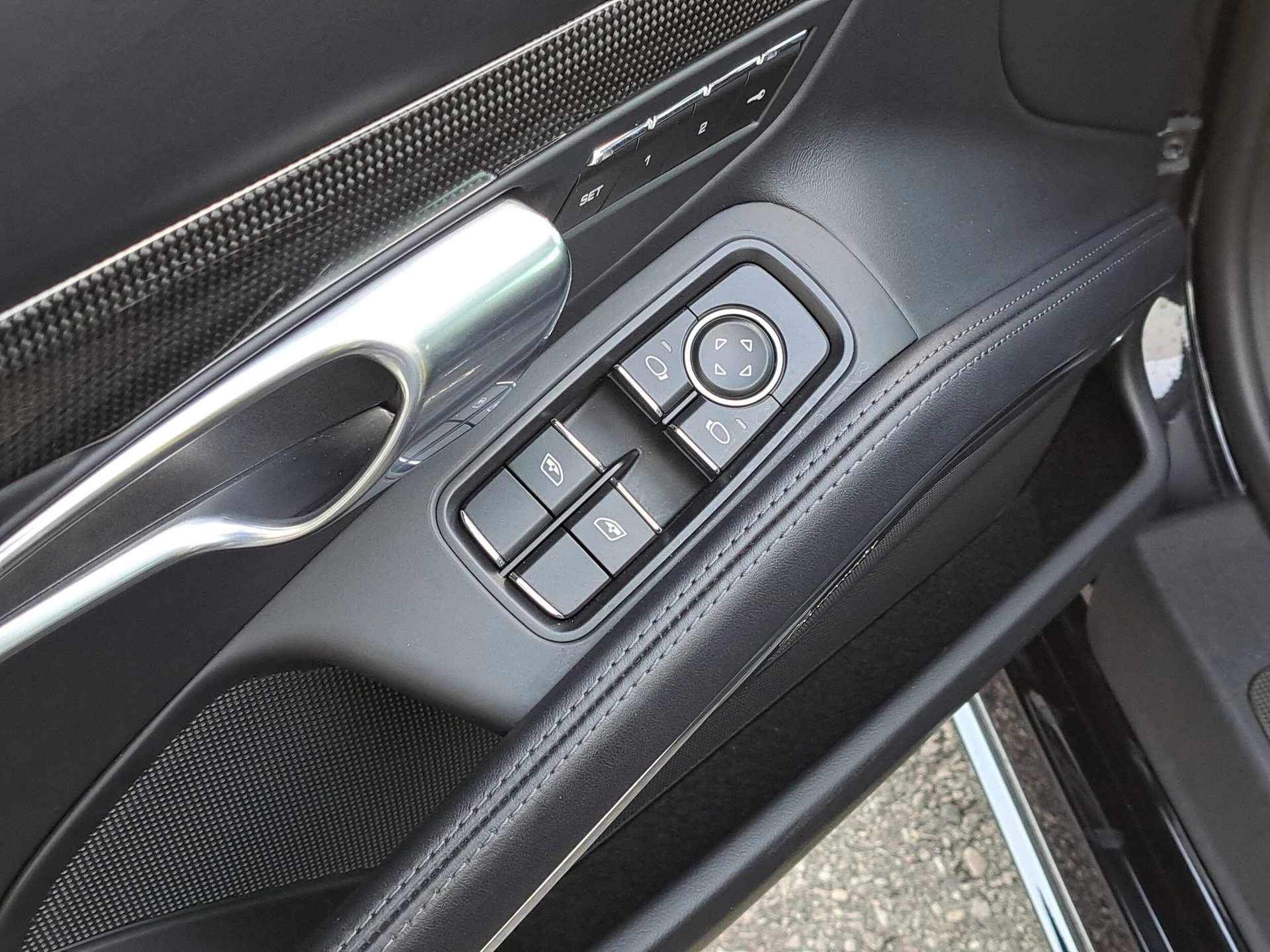 mph020_2977887372_5496f4ce000e0dea1187858eb3dfbb5fx_ae2768c0ef