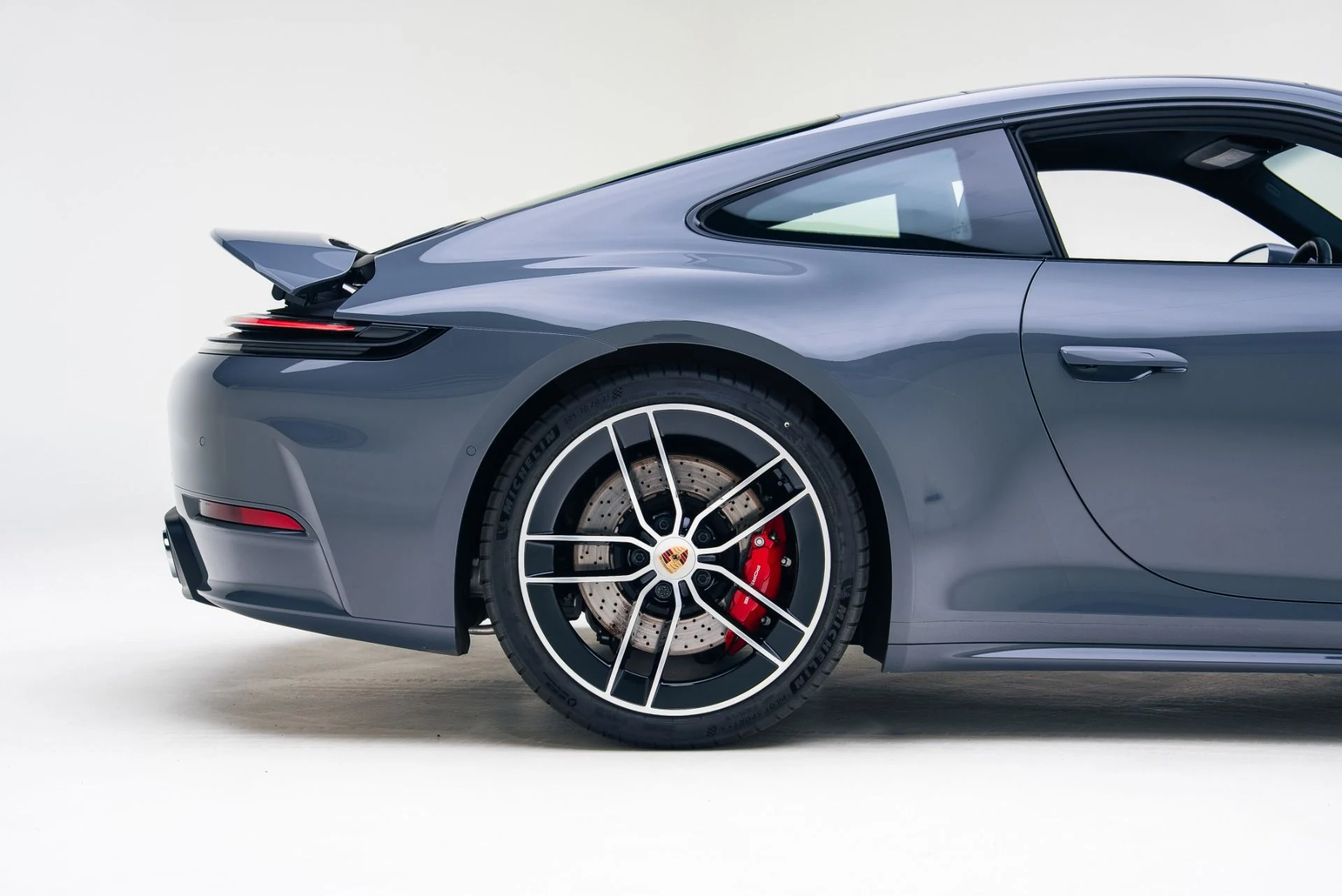 mph020_2979626113_Used_2025_Porsche_911_Carrera_S_1767146982_f1f19516eb