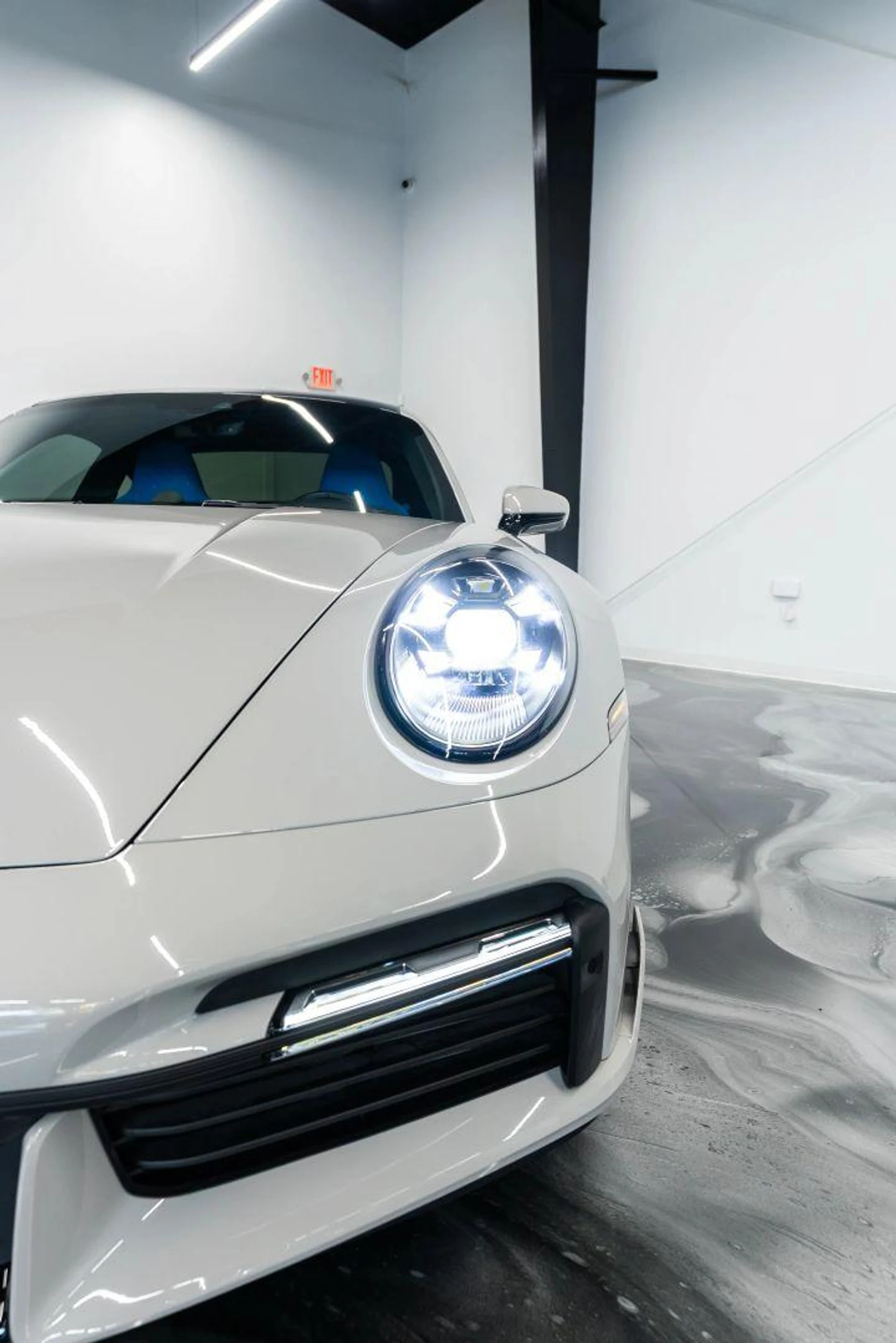 mph020_2982600560_Used_2024_Porsche_911_Turbo_S_Coupe_2_D_1781598401_0a3540dc36
