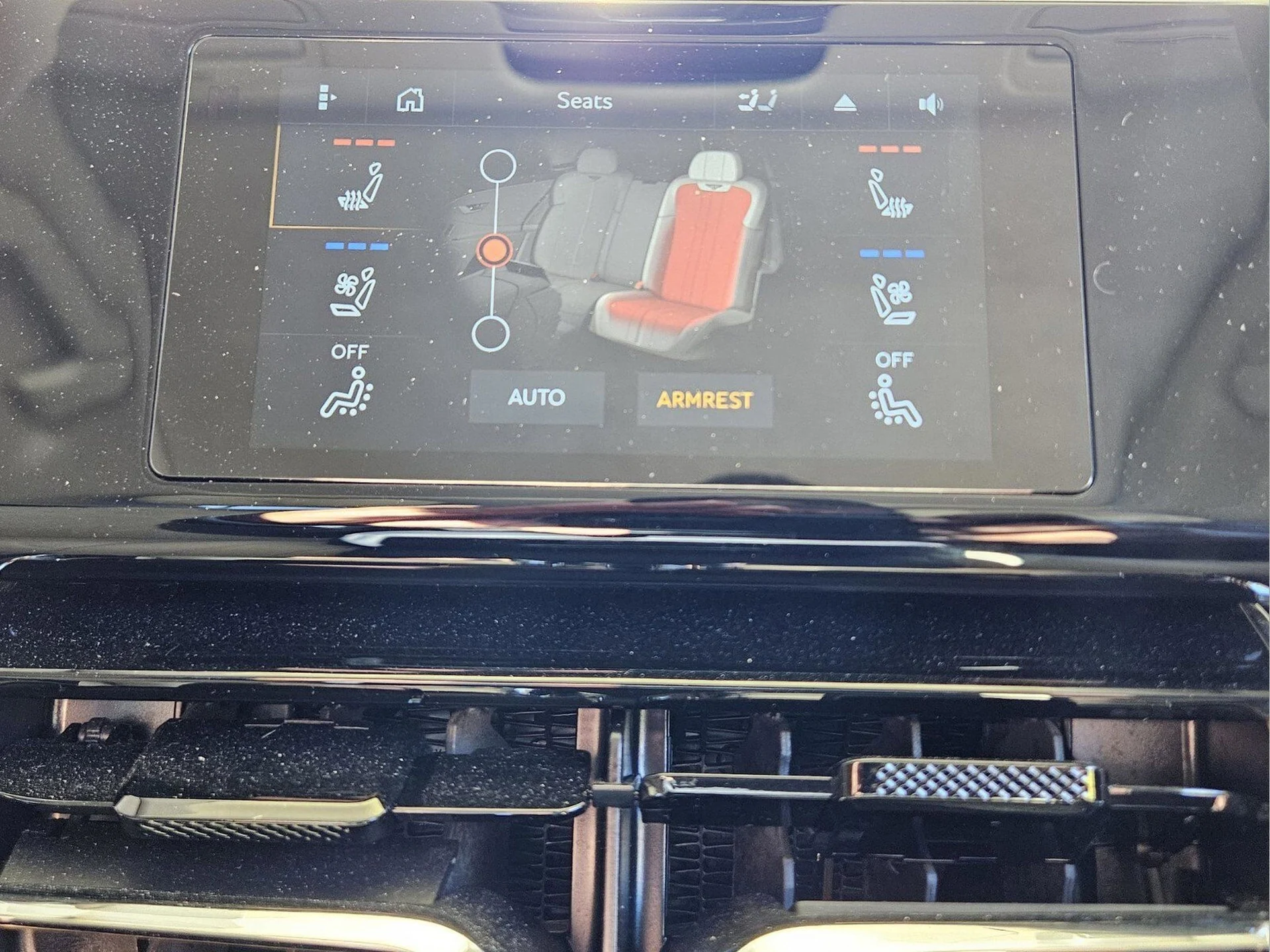 mph020_2983027306_ff654432d10b13845b30eeb4f6f26a17x_2fc8fb3d09