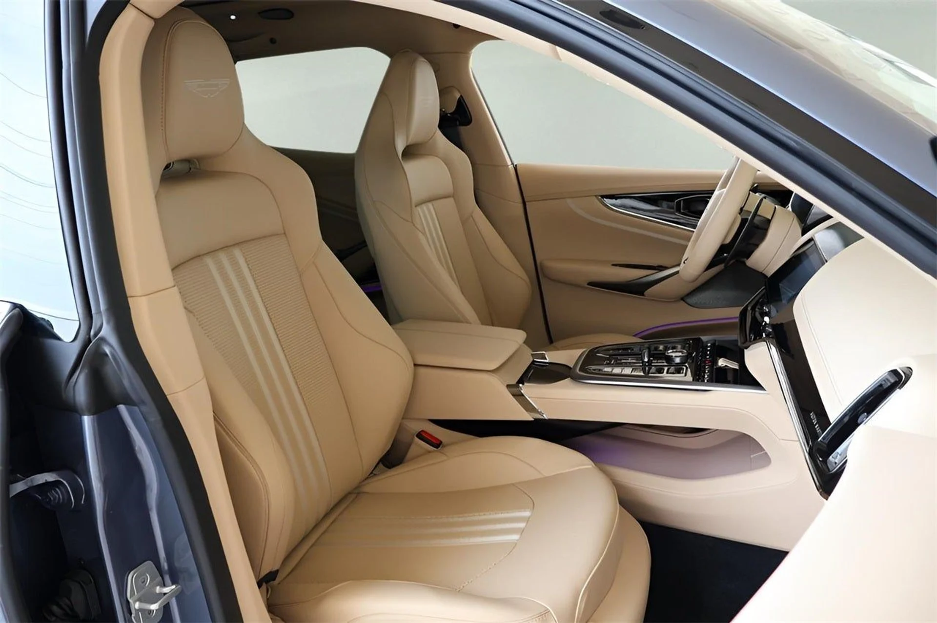 mph020_2988449625_21_a698509e18