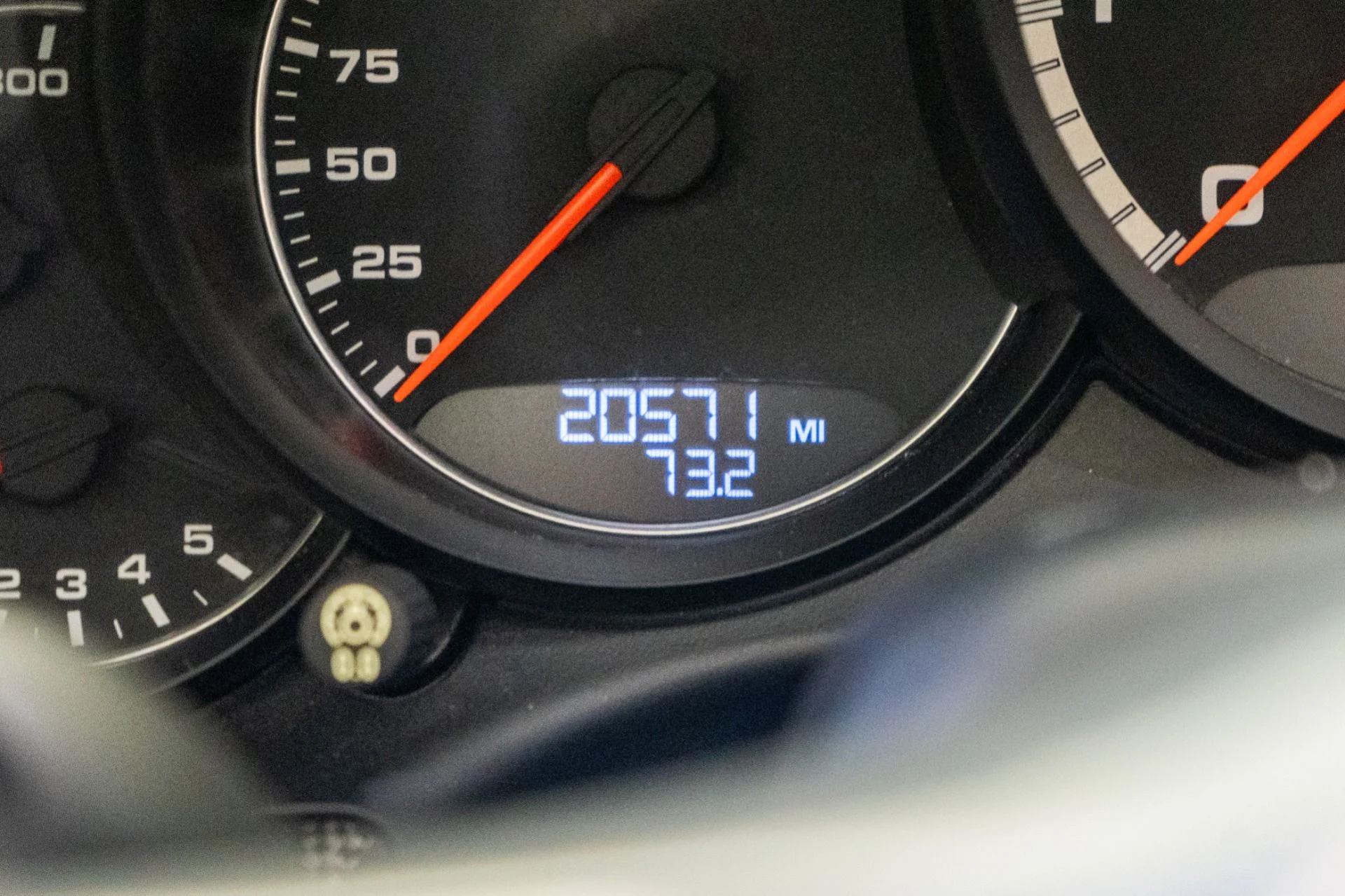mph020_3004063534_Used_2015_Porsche_911_Turbo_S_Cabriolet_1754336206_158152a4f1
