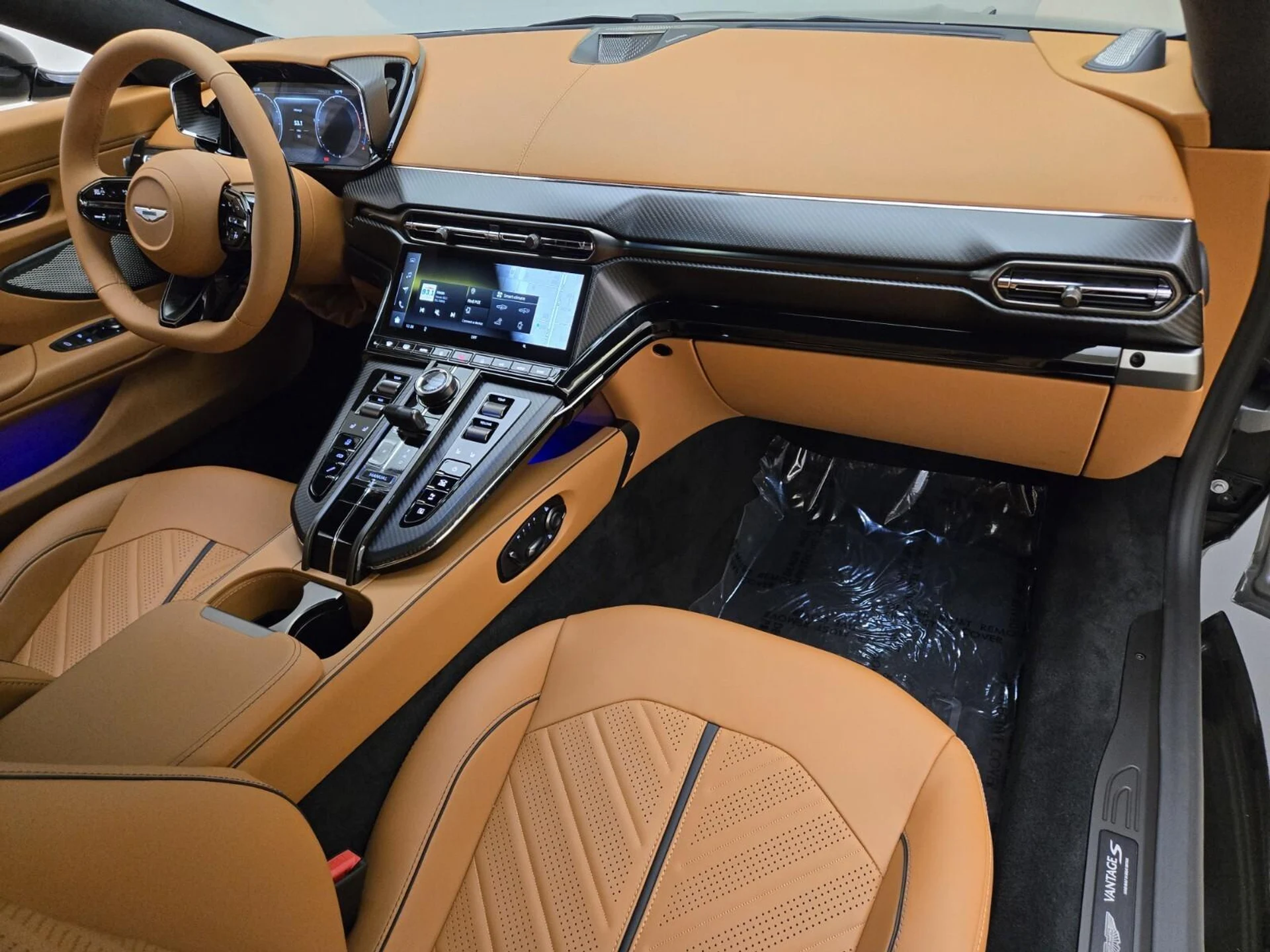 mph020_3015090363_New_2026_Aston_Martin_Vantage_S_1781673523_700b8e428f